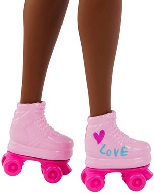 Barbie Anziehpuppe mit Rollerskates, Modeaccessoires und Welpen