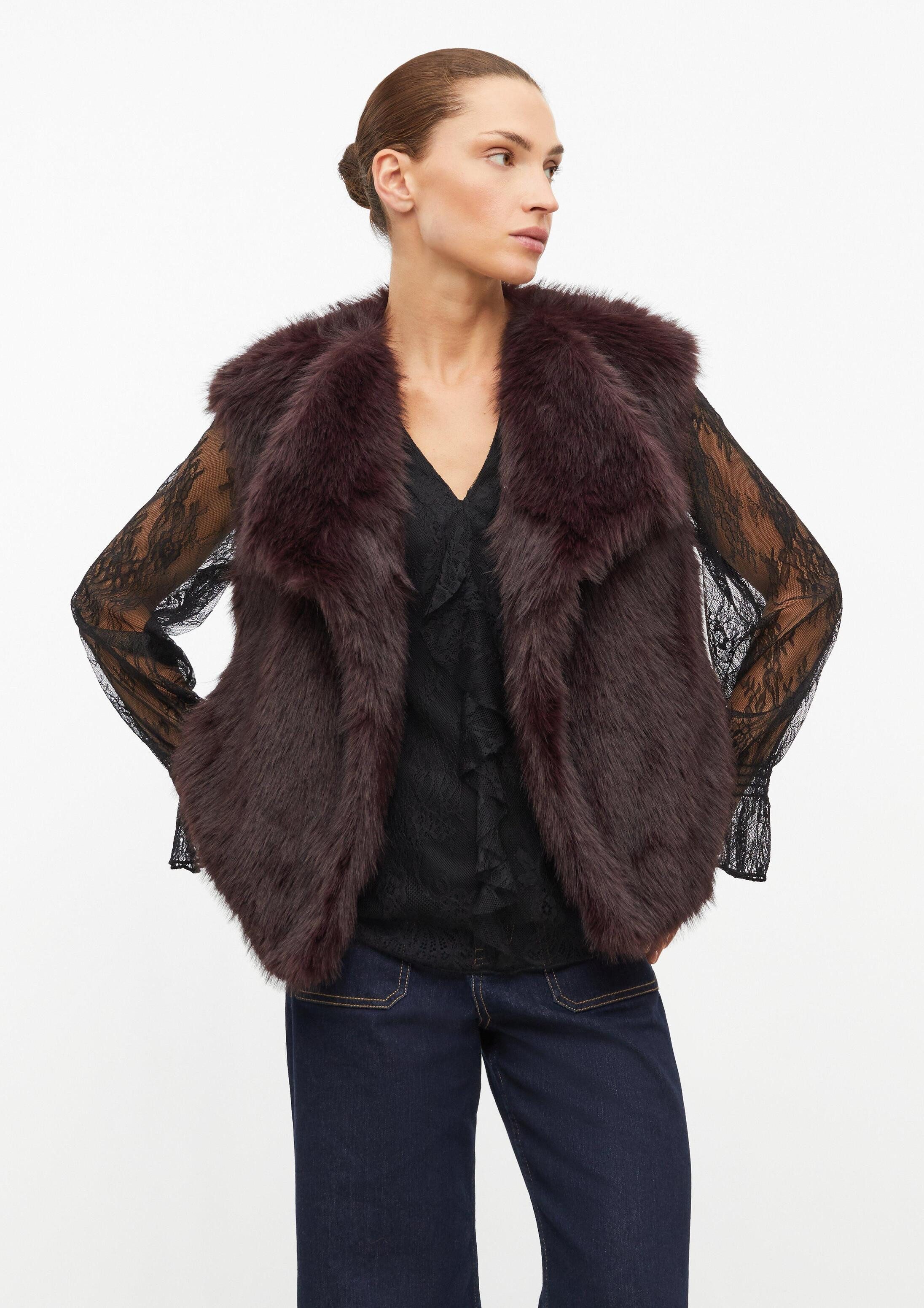 s.Oliver Outdoorjacke Outdoor-Weste Weste aus Fake Fur