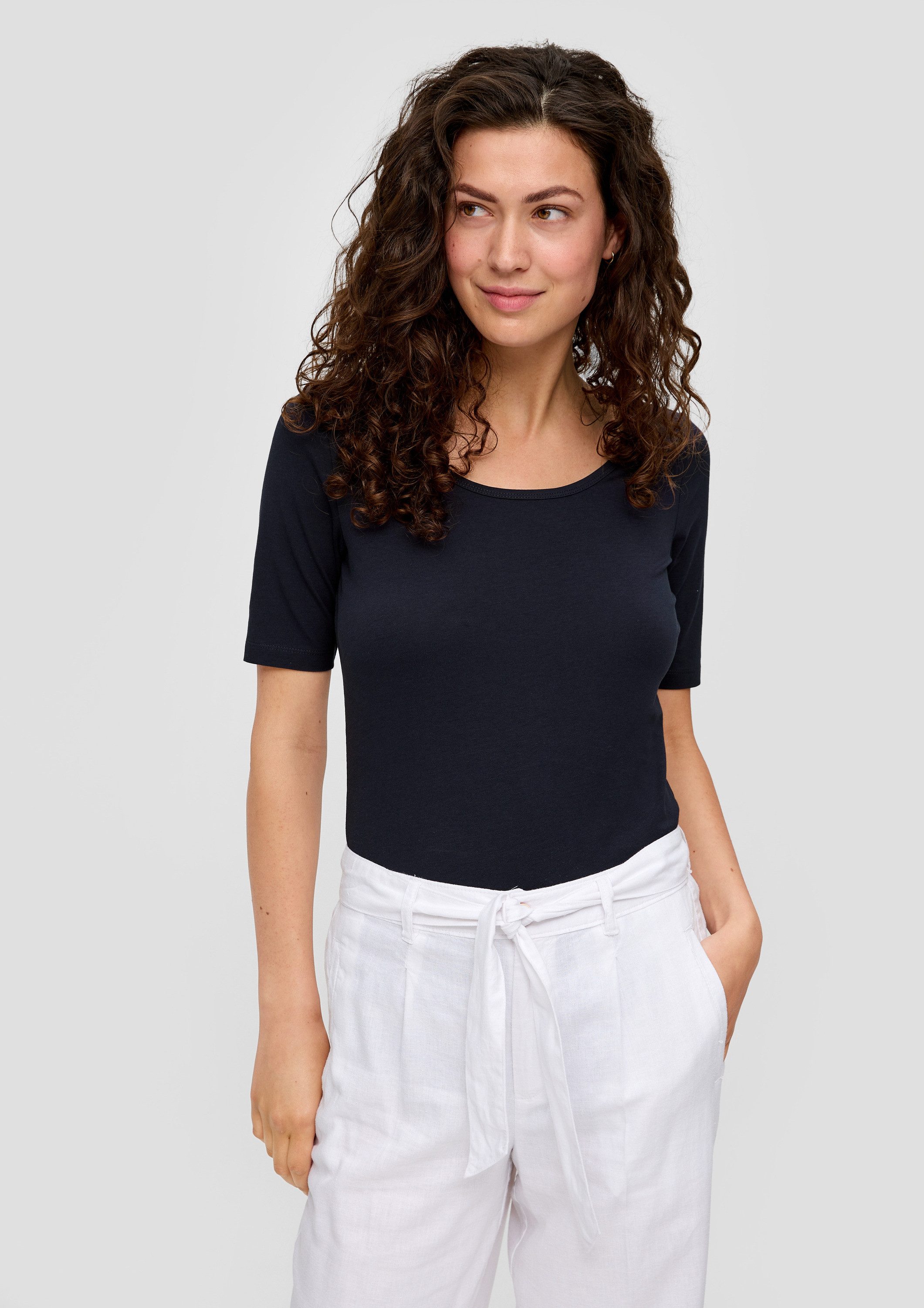 s.Oliver Kurzarmshirt T-Shirt Elastisches Jersey-Shirt mit U-Ausschnitt günstig online kaufen