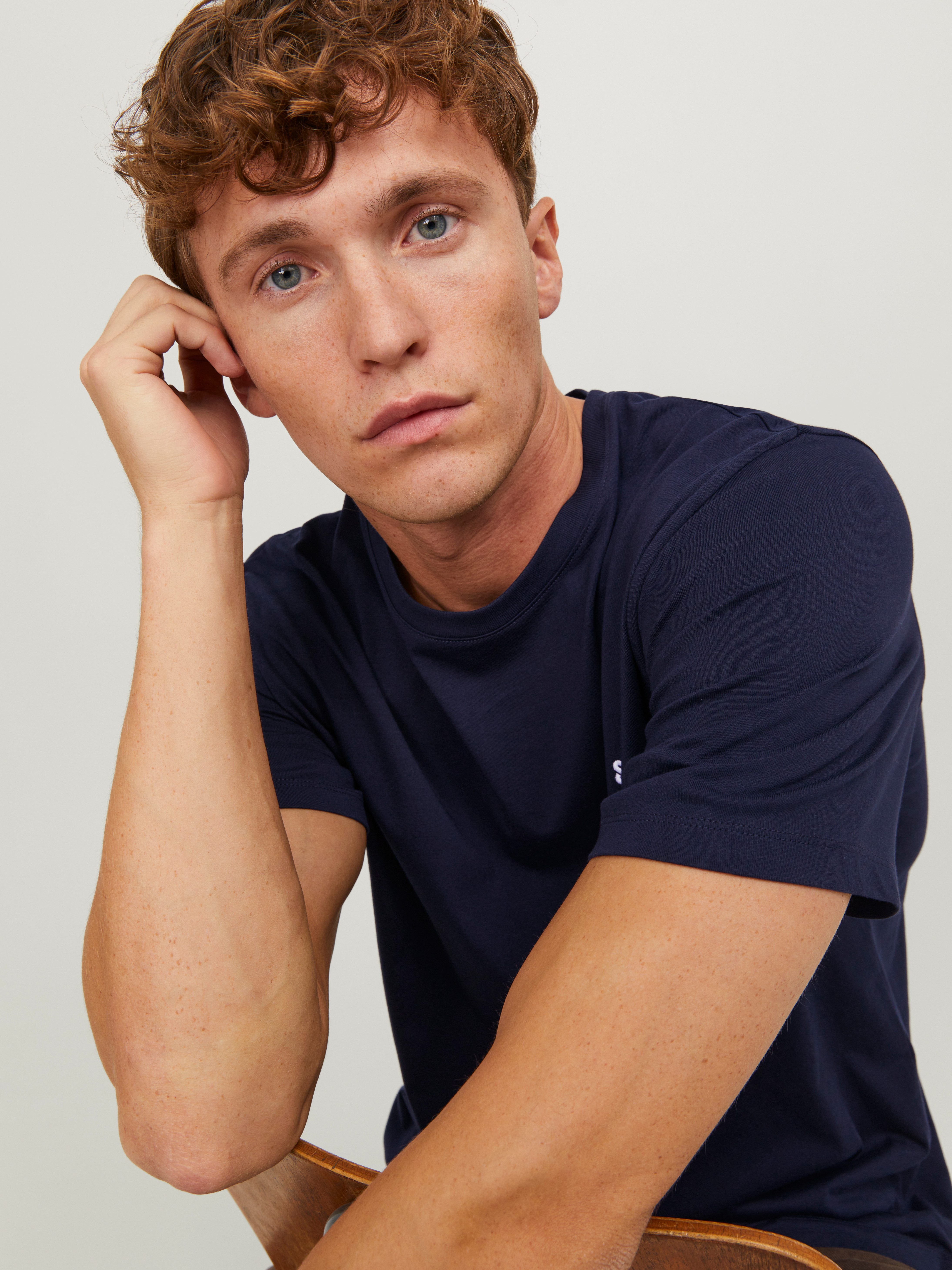 Jack & Jones Rundhalsshirt JJEPAULOS TEE SS CREW NECK NOOS Baumwollmischung, regular fit