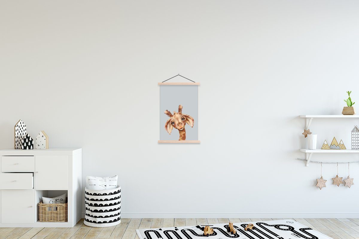 MuchoWow Poster Giraffe - Grau - Porträt, (1 St), Posterleiste, Textilposter für Wohnzimmer, Bilderleiste, Magnetisch