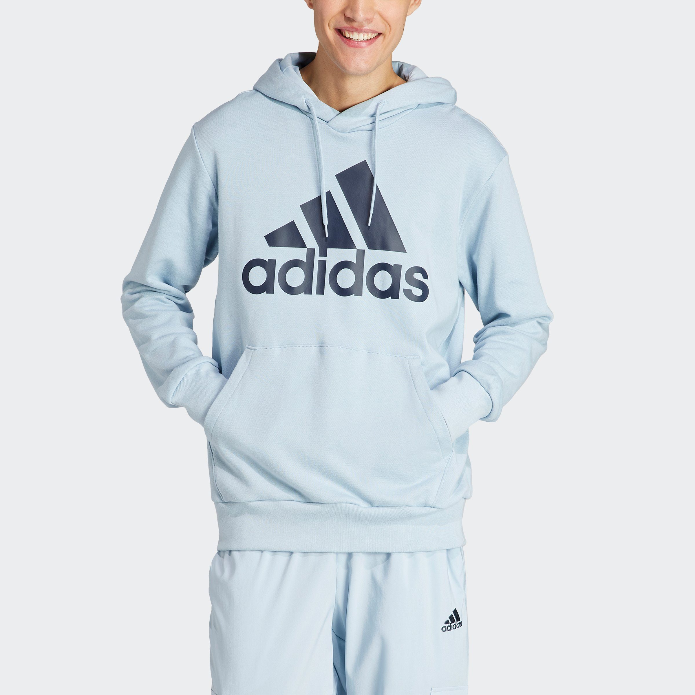 HD, Hoodie Ein Kapuzensweatshirt FT mit BL adidas M gemütlichem Sportswear lässiger