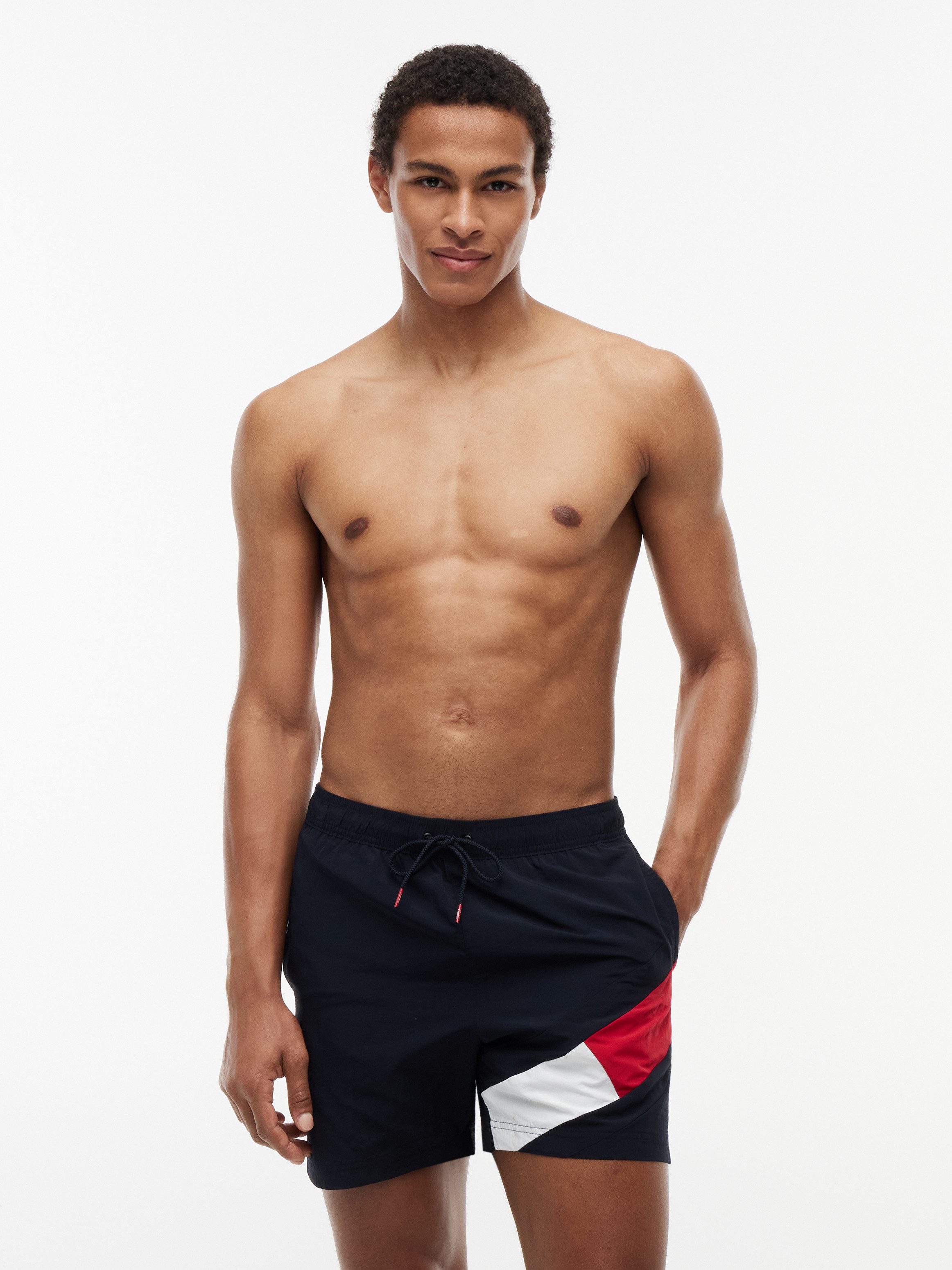 Tommy Hilfiger Swimwear Badeshorts SF MEDIUM DRAWSTRING mit Tommy Hilfiger Markenlabel