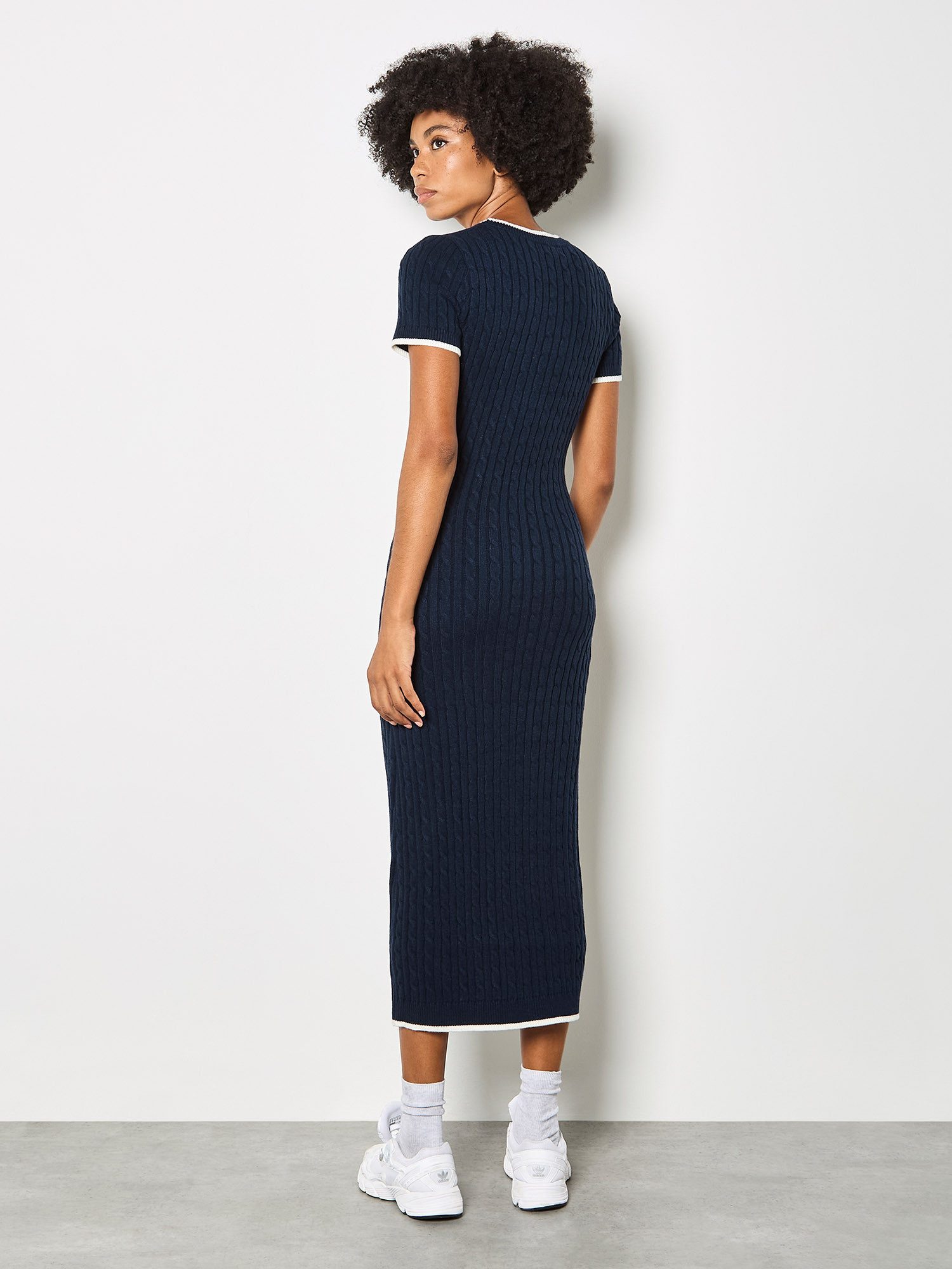Apricot Strickkleid Midi-Kleid mit Zopfmuster in unifarben