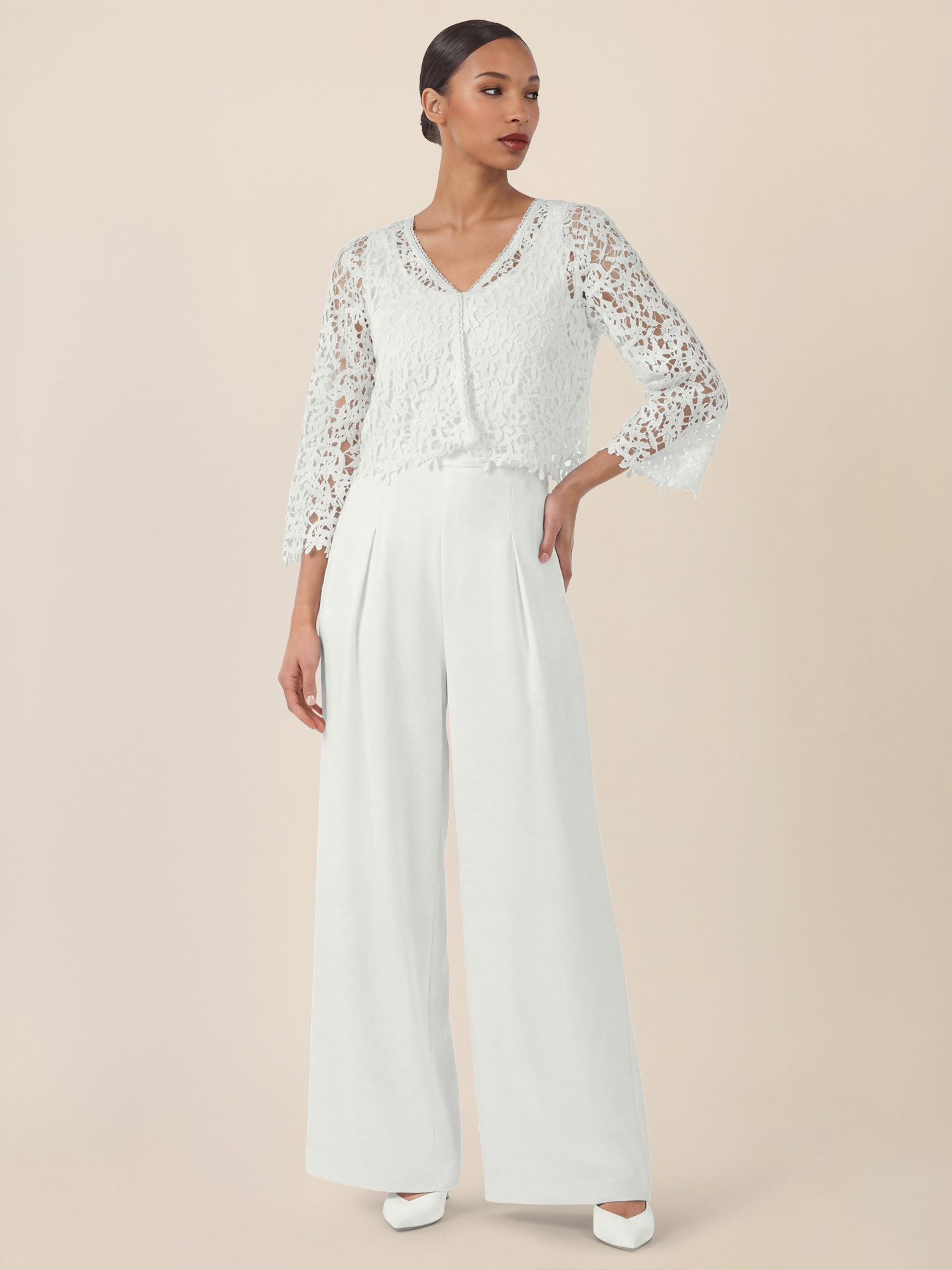 Apart Jumpsuit mit Spitzenjäckchen und weitem Bein günstig online kaufen