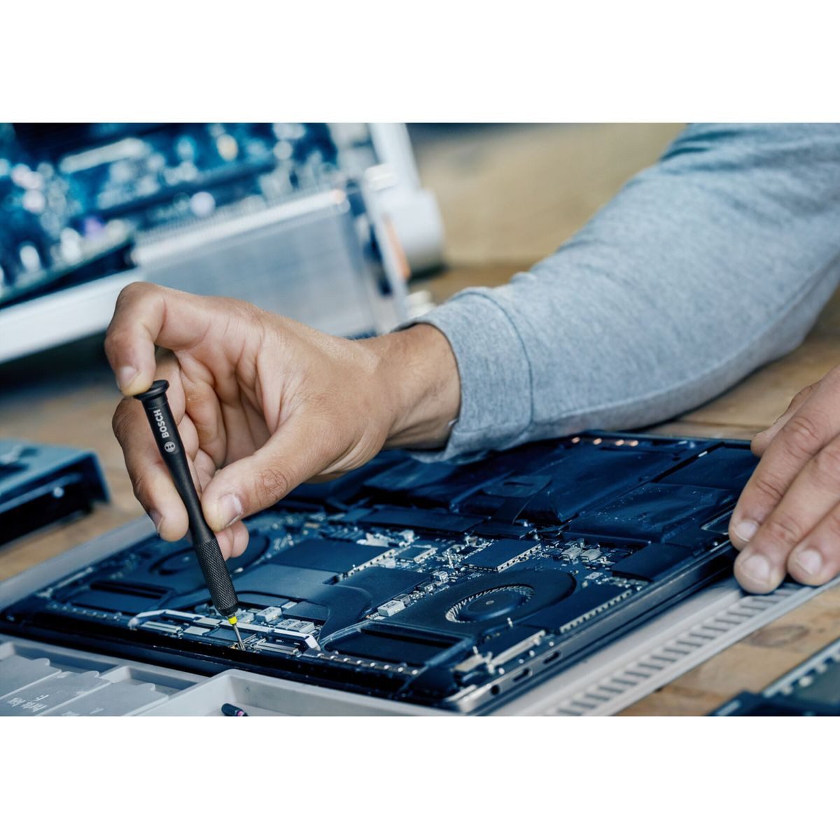 BOSCH Bit-Set Präzisions- und Standard- Bitsatz 42-tlg.