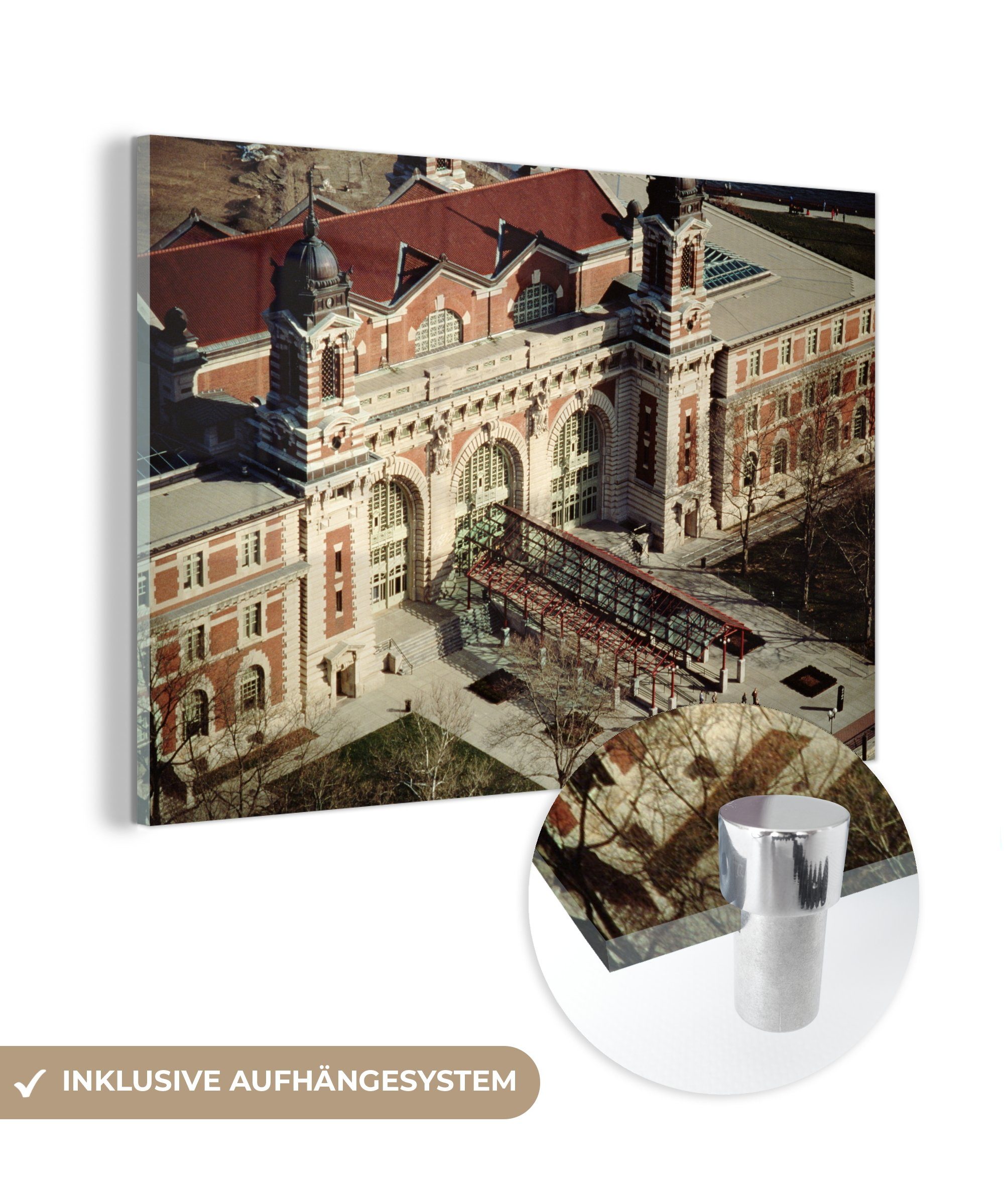 MuchoWow Acrylglasbild Luftaufnahme von Ellis Island in der Nähe von New York in den, (1 St), Acrylglasbilder Wohnzimmer & Schlafzimmer