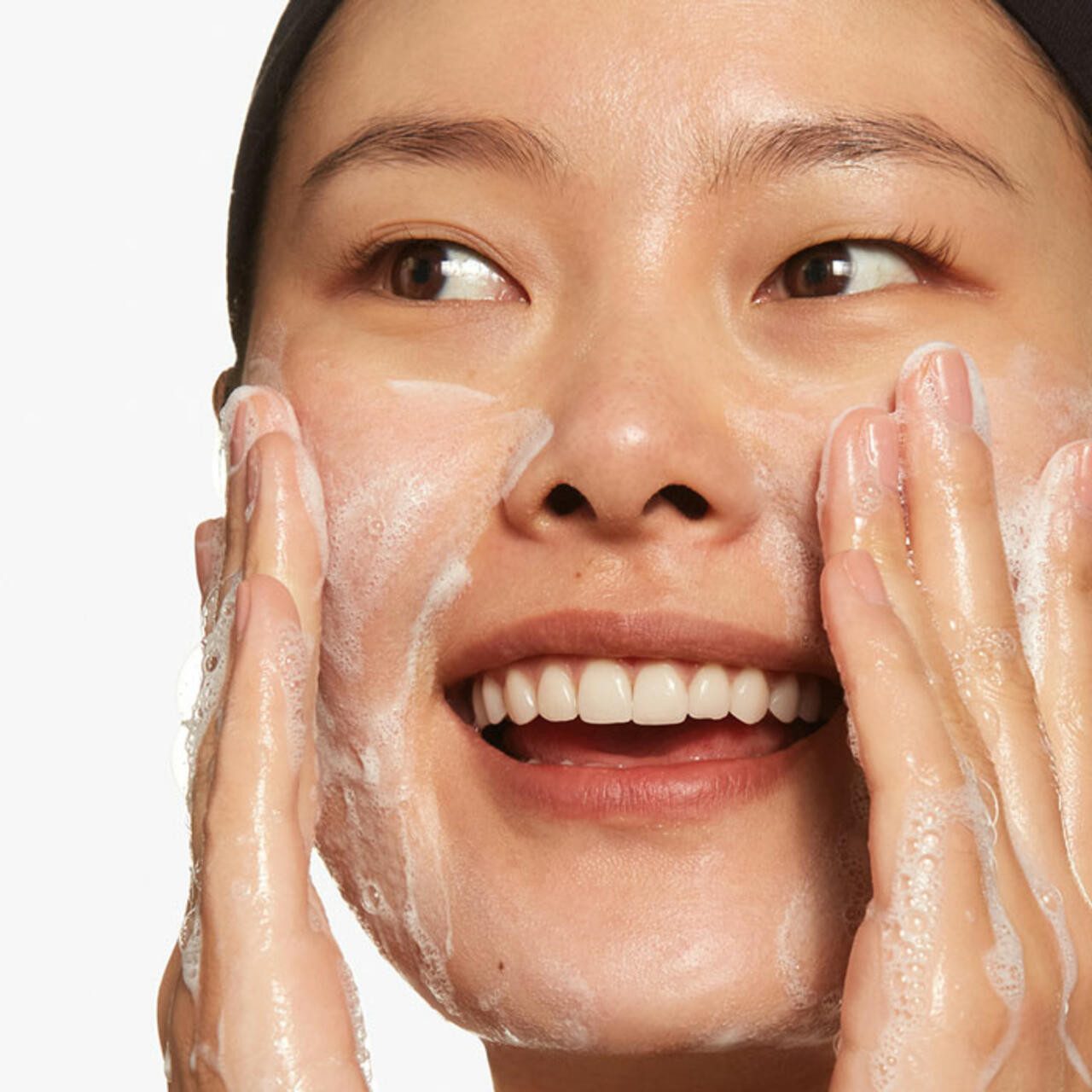 CLINIQUE Gesichts-Reinigungscreme All About Clean 2 in 1 Cleansing + Exfoliating Jelly Anti Pollution, für Alle Hauttypen