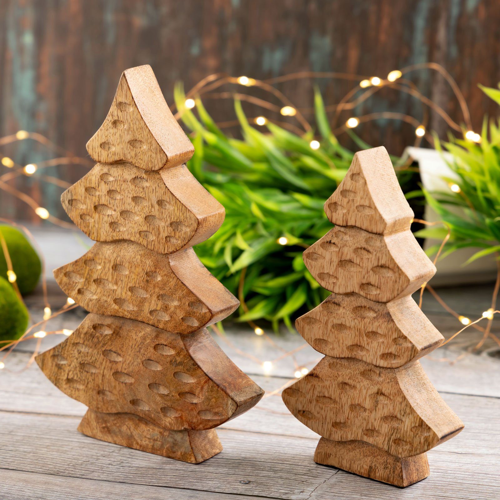 Casamia Dekoobjekt Dekofigur Baum 2er Set Holzfigur H23/20cm Weihnachtsdeko Mangoholz (2er-Set)