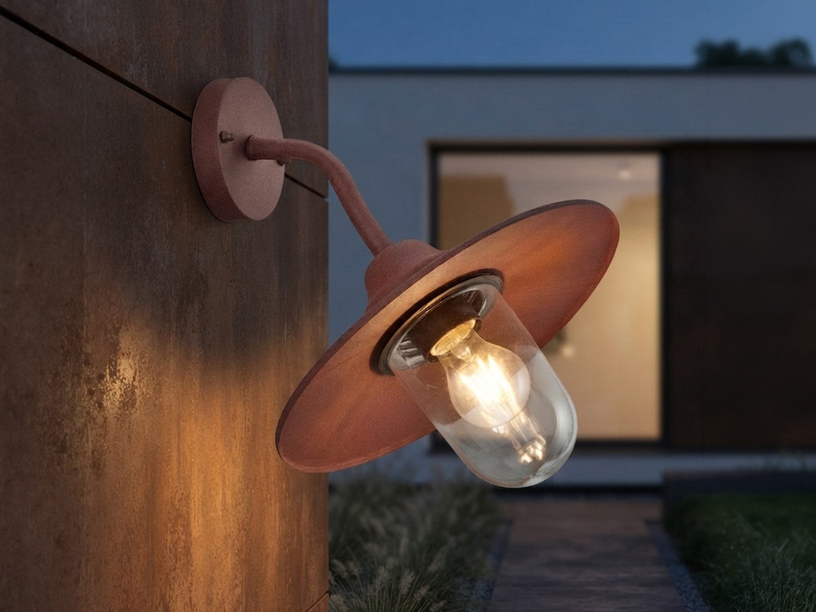 TRIO Leuchten LED Außen-Wandleuchte Metall Rostoptik & Glasschirm, Höhe 32cm, LED wechselbar, Warmweiß, Wand Außenleuchte, Fassadenbeleuchtung Landhausstil inkl. E27 LED