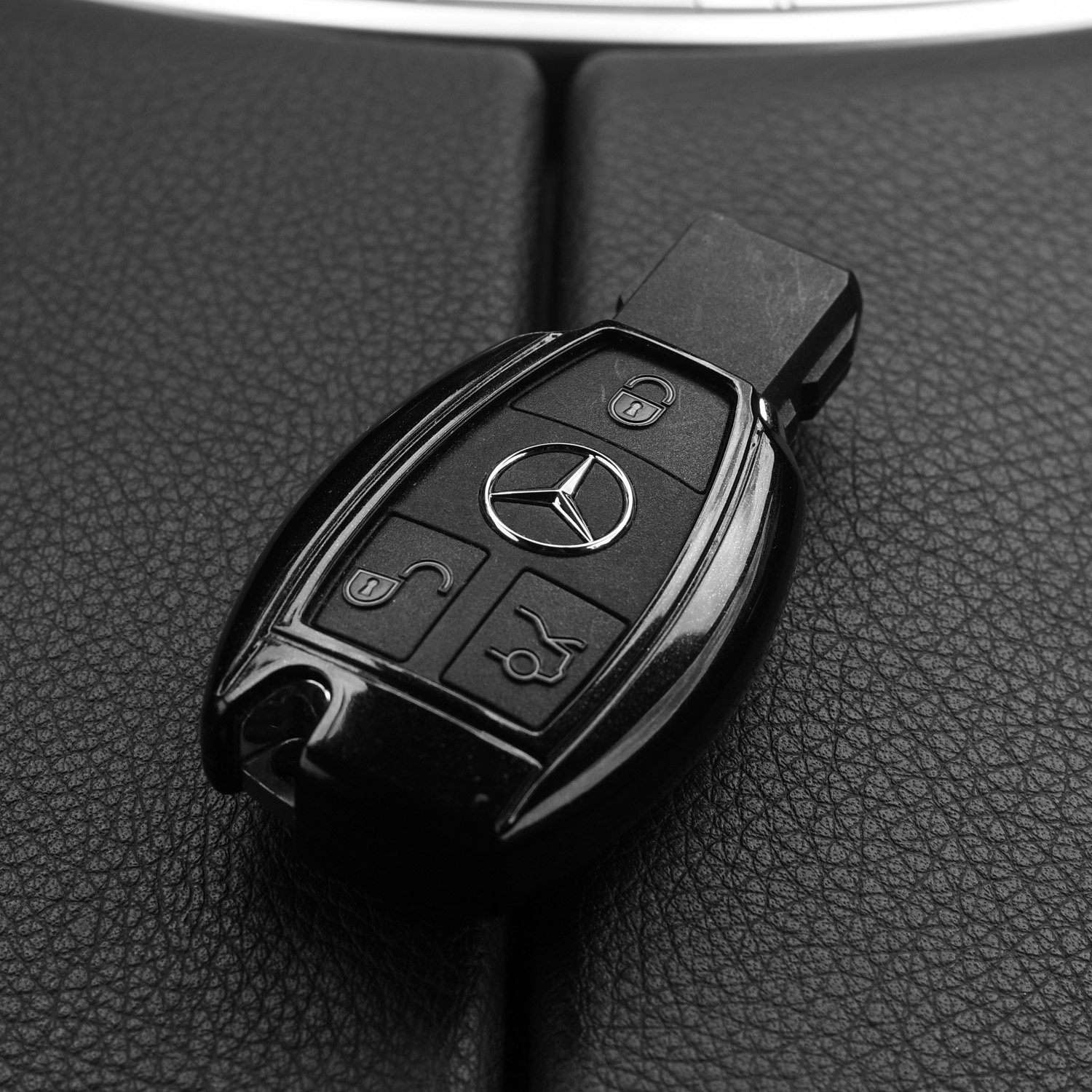 mt-key Schlüsseltasche Autoschlüssel Hardcover Schutzhülle Metallic Schwarz günstig online kaufen