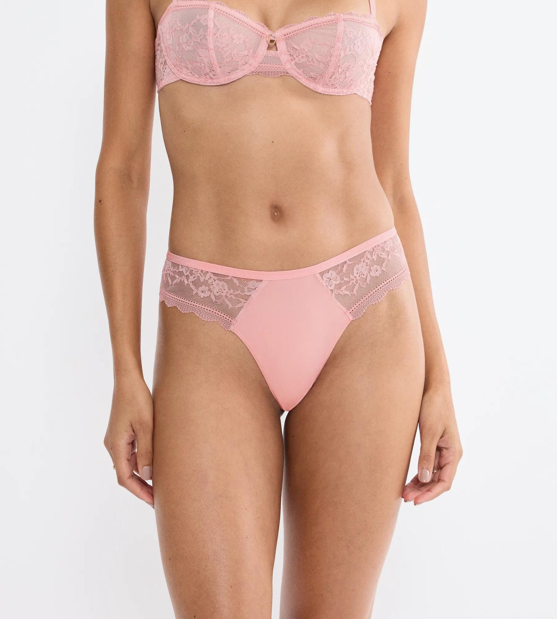 Triumph Slip Comfort Allure String florale Stretch-Spitze, elastisch, eleganter Look