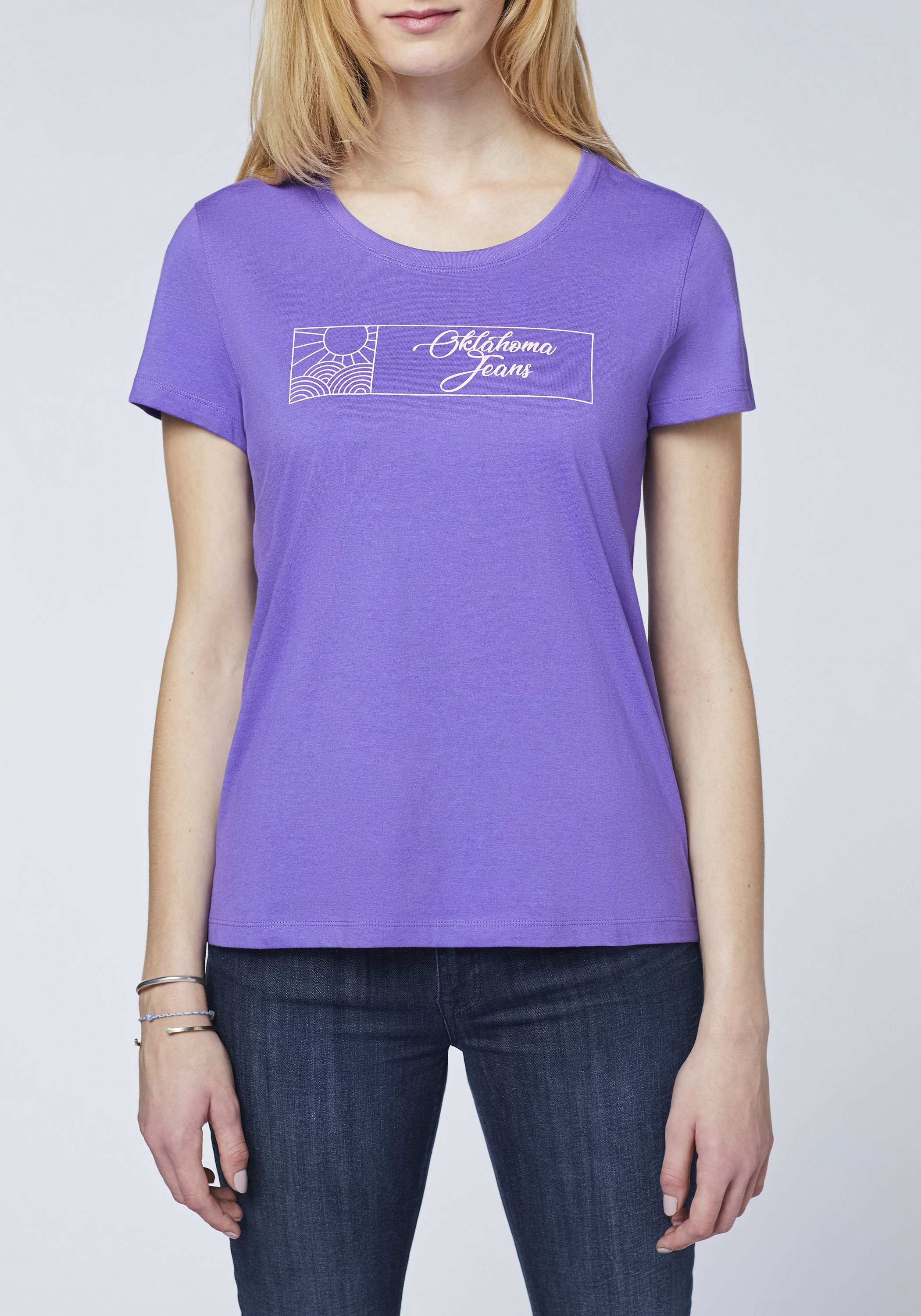 Oklahoma Sonnenprint und Passion Jeans mit Flower Logo 18-3737 Print-Shirt
