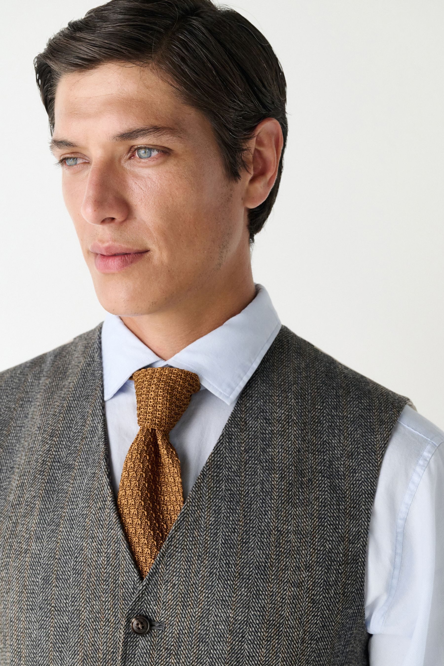 Next Anzugweste Slim Fit Anzugweste mit Fischgrätstreifen (1-tlg)