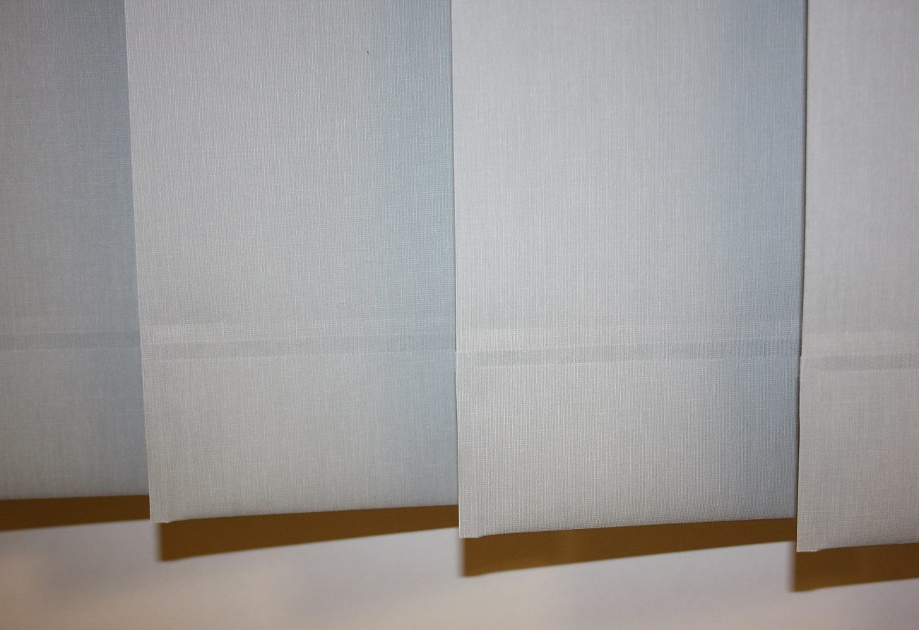 sunlines Lamellenvorhang Montana, mit Bohren, Wunschmaß