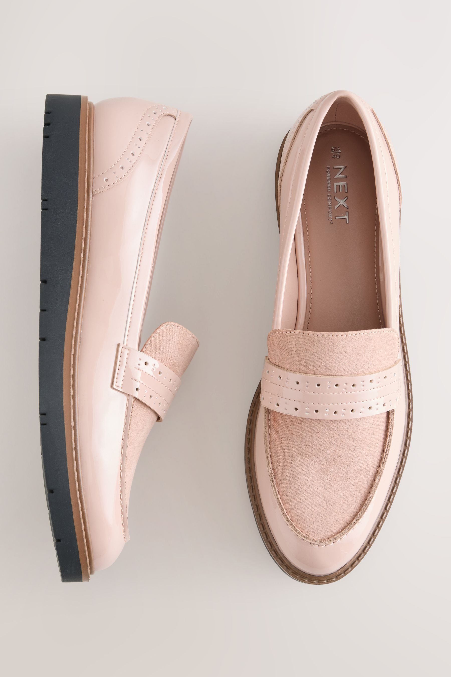 Next Forever Comfort® Loafer mit Brogue-Detail Loafer – Bild 2 von 5