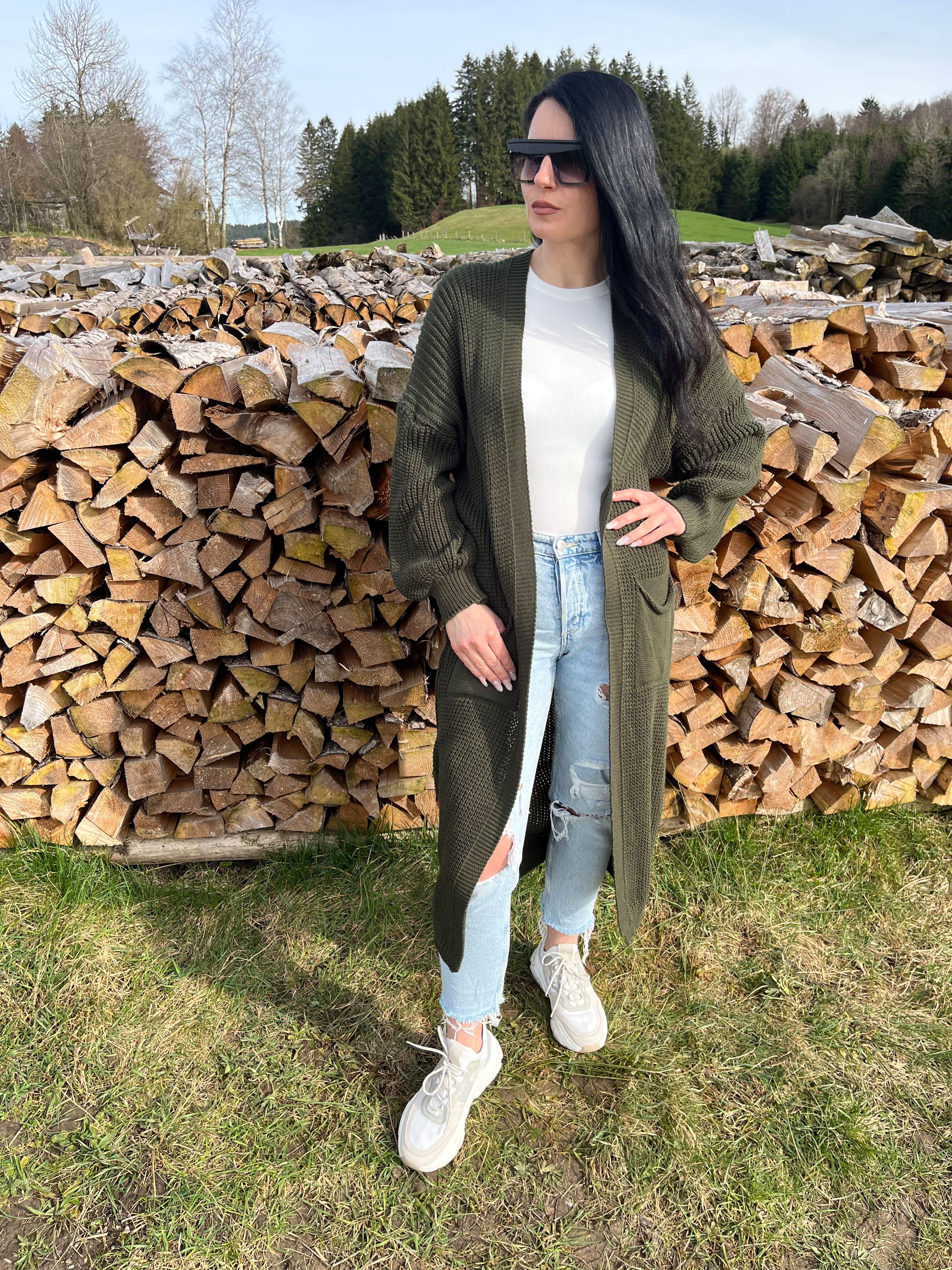 Lelü Fashion Strickjacke Timeless Elegance Longstrickcardigan Ballonärmeln