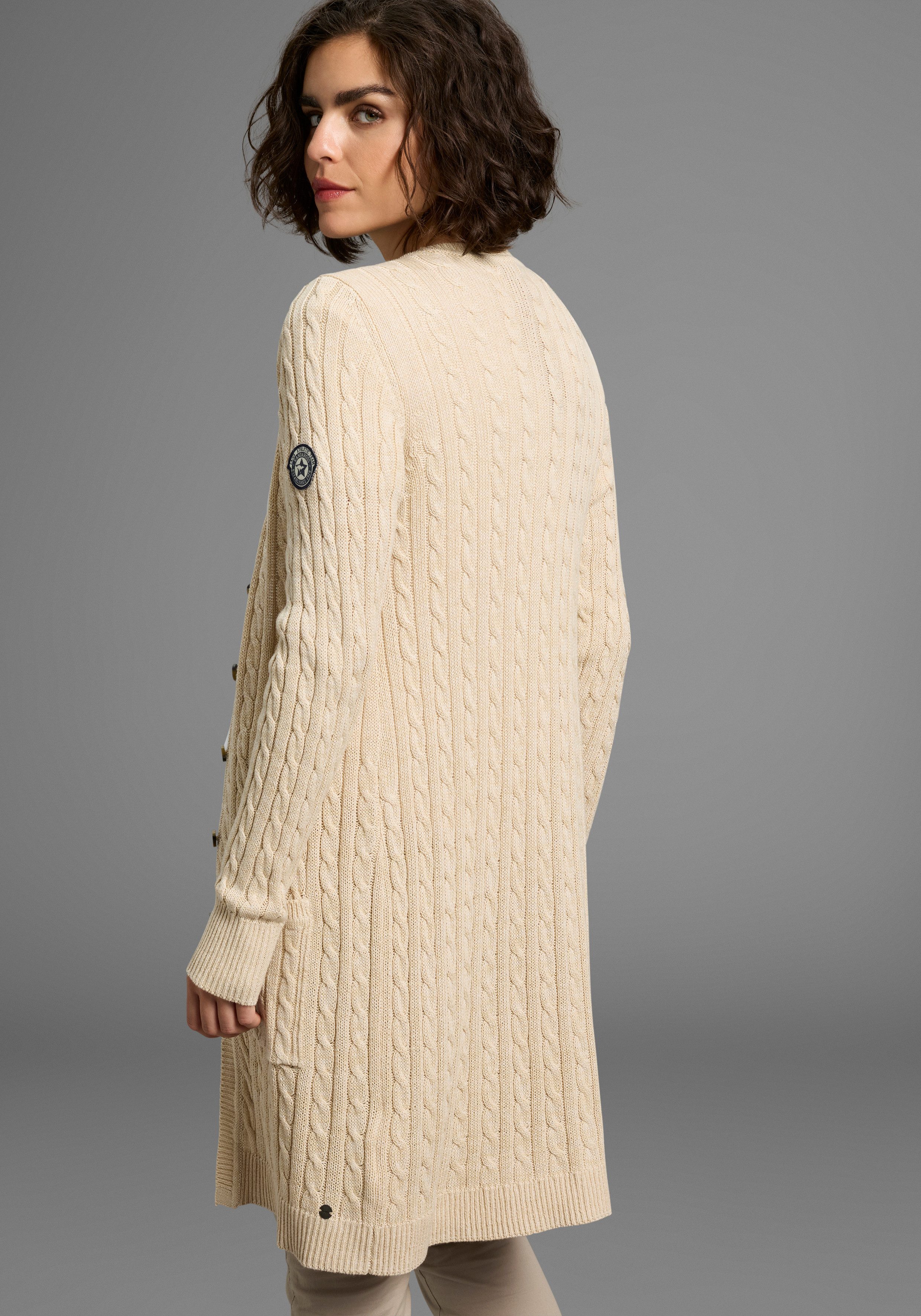 KangaROOS Longstrickjacke mit trendigem Zopfmuster und Taschen günstig online kaufen