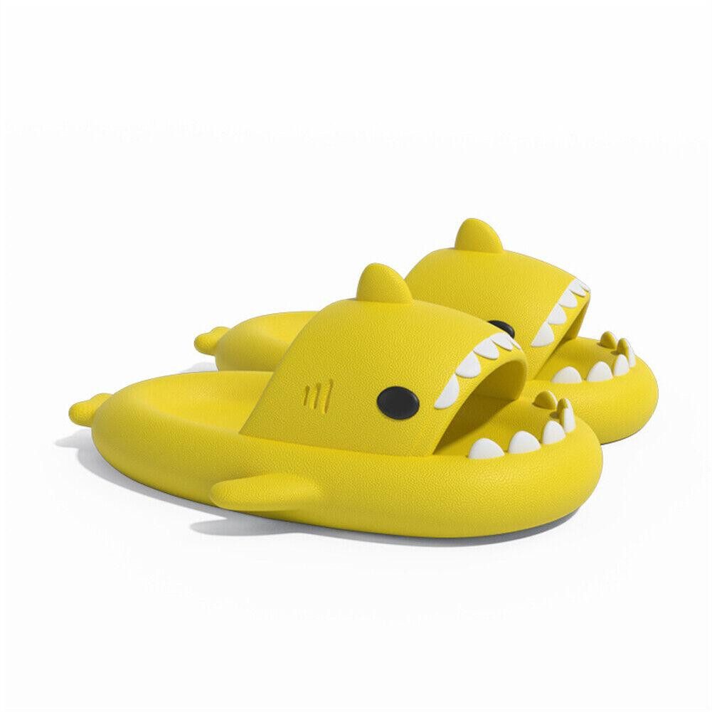 Corimori Bequeme Hai Badeschuhe im Haifisch-Design günstig online kaufen