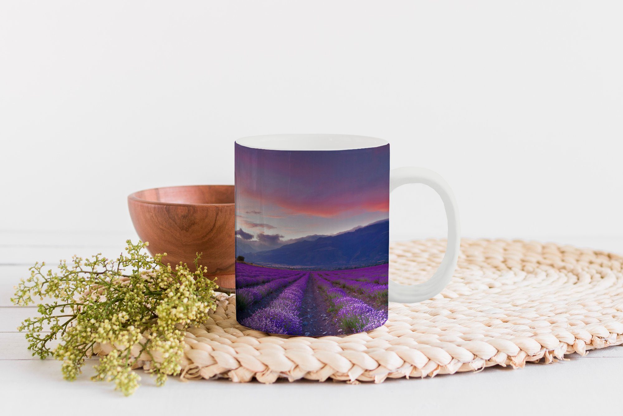 MuchoWow Tasse Sonnenuntergang über Becher, Keramik, Geschenk Teetasse, Kaffeetassen, Lavendel, Teetasse