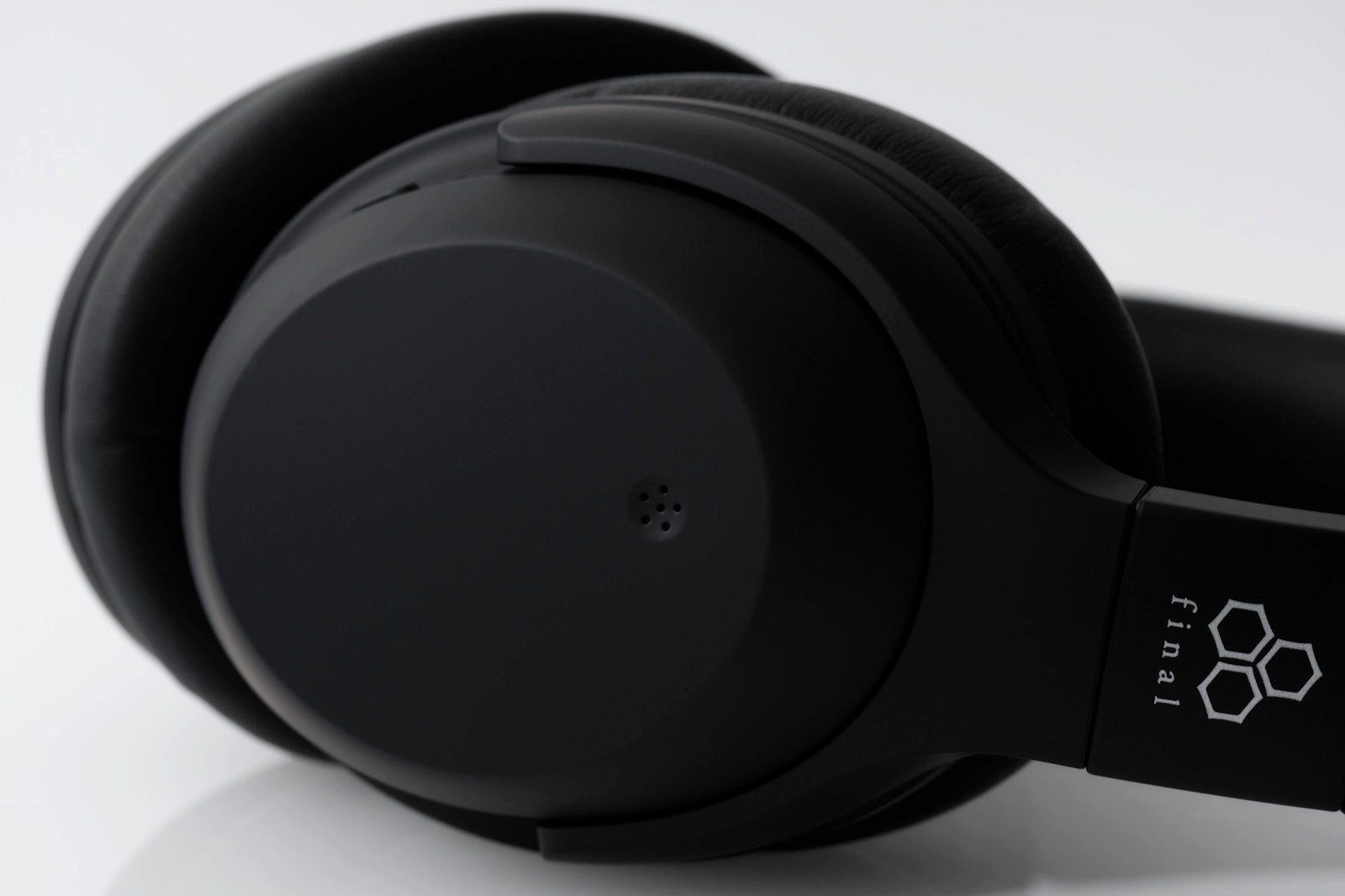 Final FINAL UX2000 - Schwarz HiFi-Kopfhörer