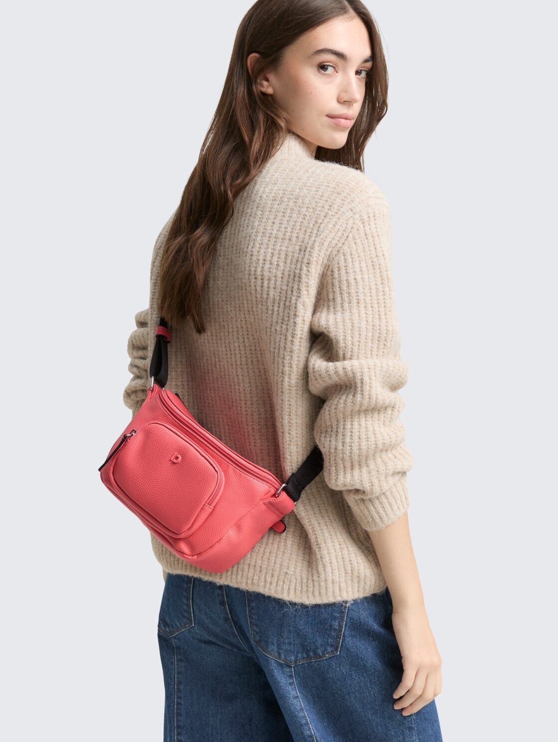 TOM TAILOR Denim Umhängetasche Bags, TTFARA M Umhängetasche aus Lederimitat