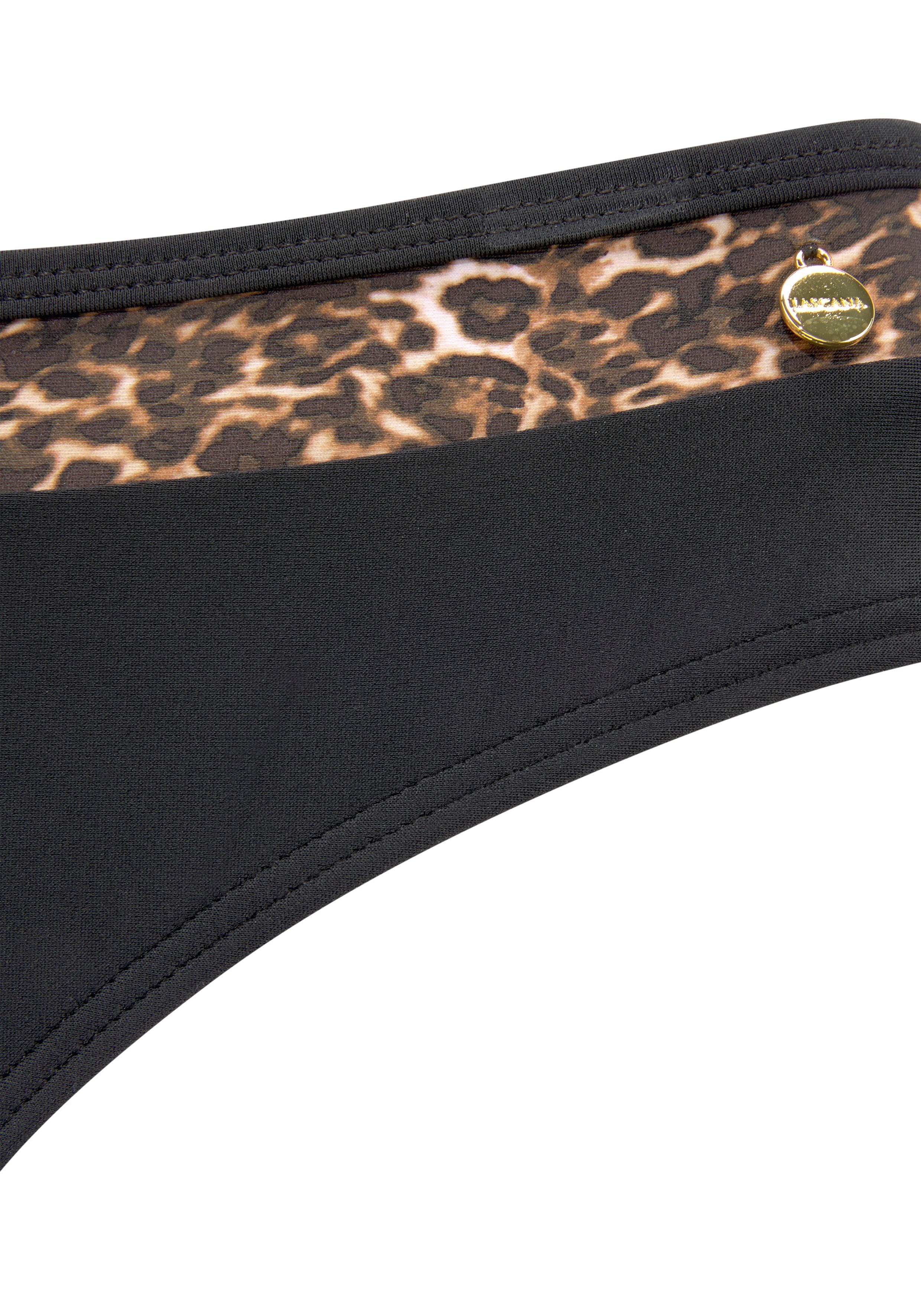 LASCANA Bikini-Hose Adele mit trendigen Details
