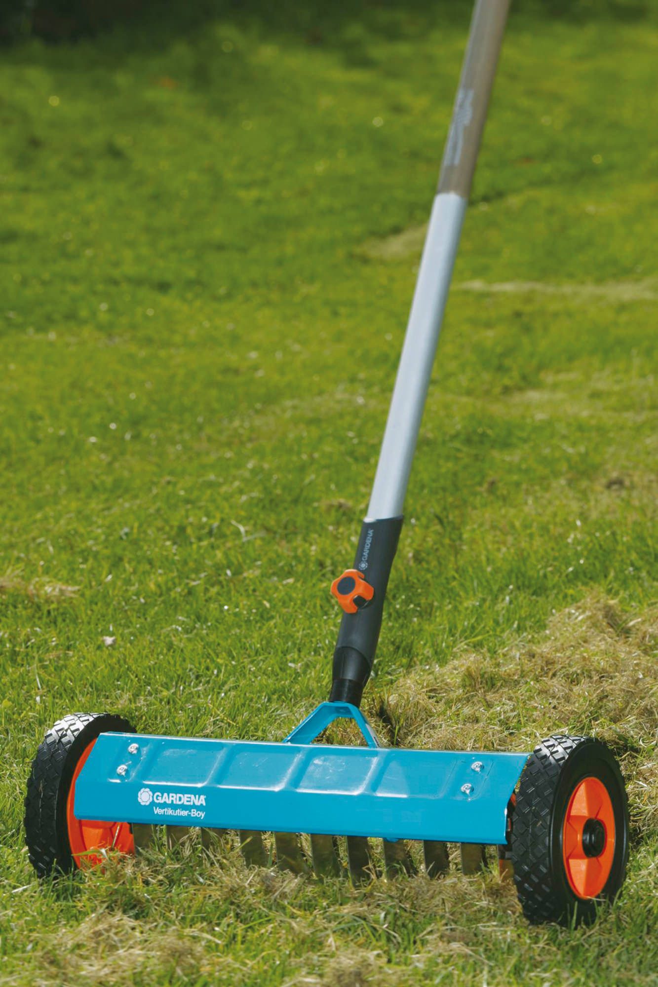 GARDENA Rasenlüfter, 32 cm Arbeitsbreite, Combisystem-Vertikutier-Boy Arbeitsbreite