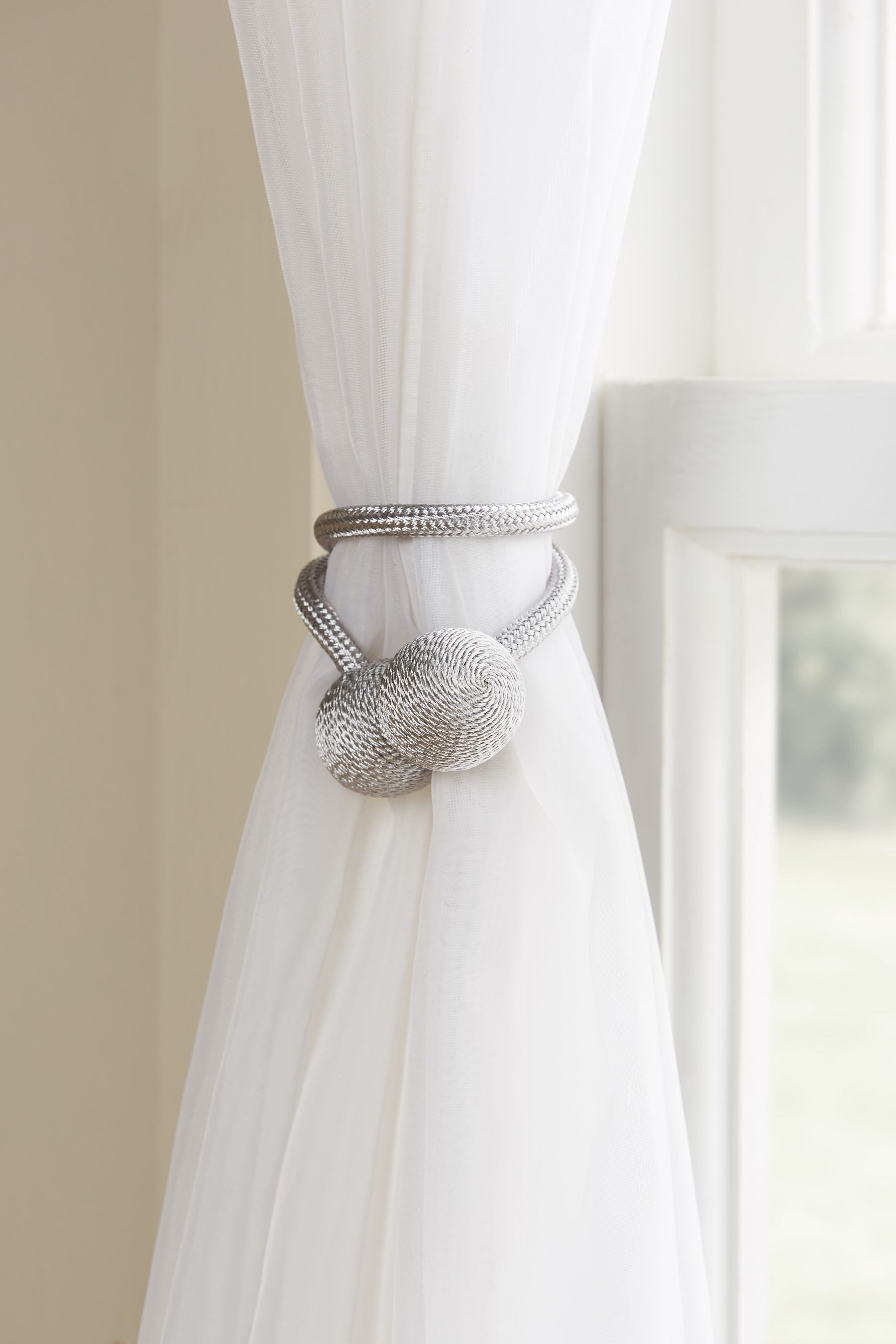 Next Raffhalter Magnetische Raffhalter, 2er-Set – Bild 5 von 5
