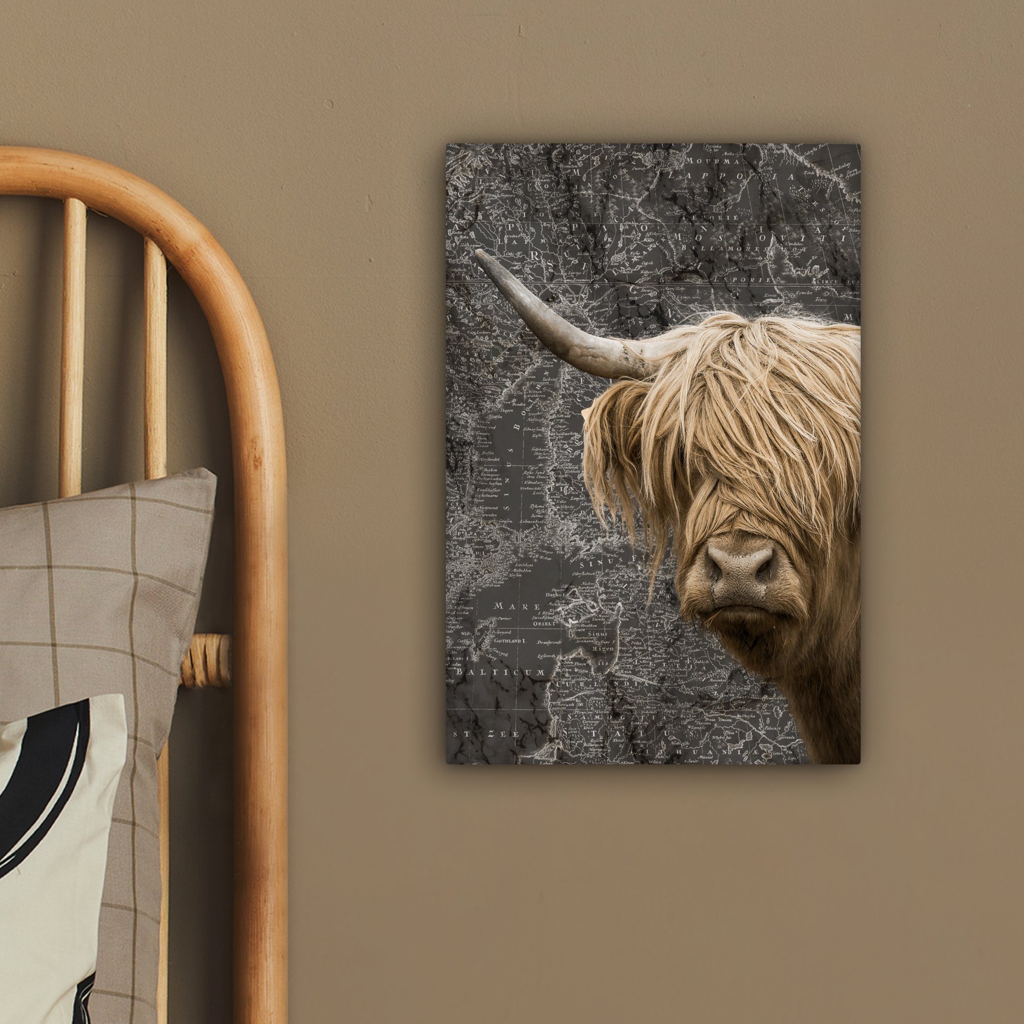OneMillionCanvasses® Leinwandbild Schottische Highlander - Kühe Weltkarte, Leinwandbild Zackenaufhänger, cm St), bespannt Gemälde, fertig inkl. (1 - 20x30