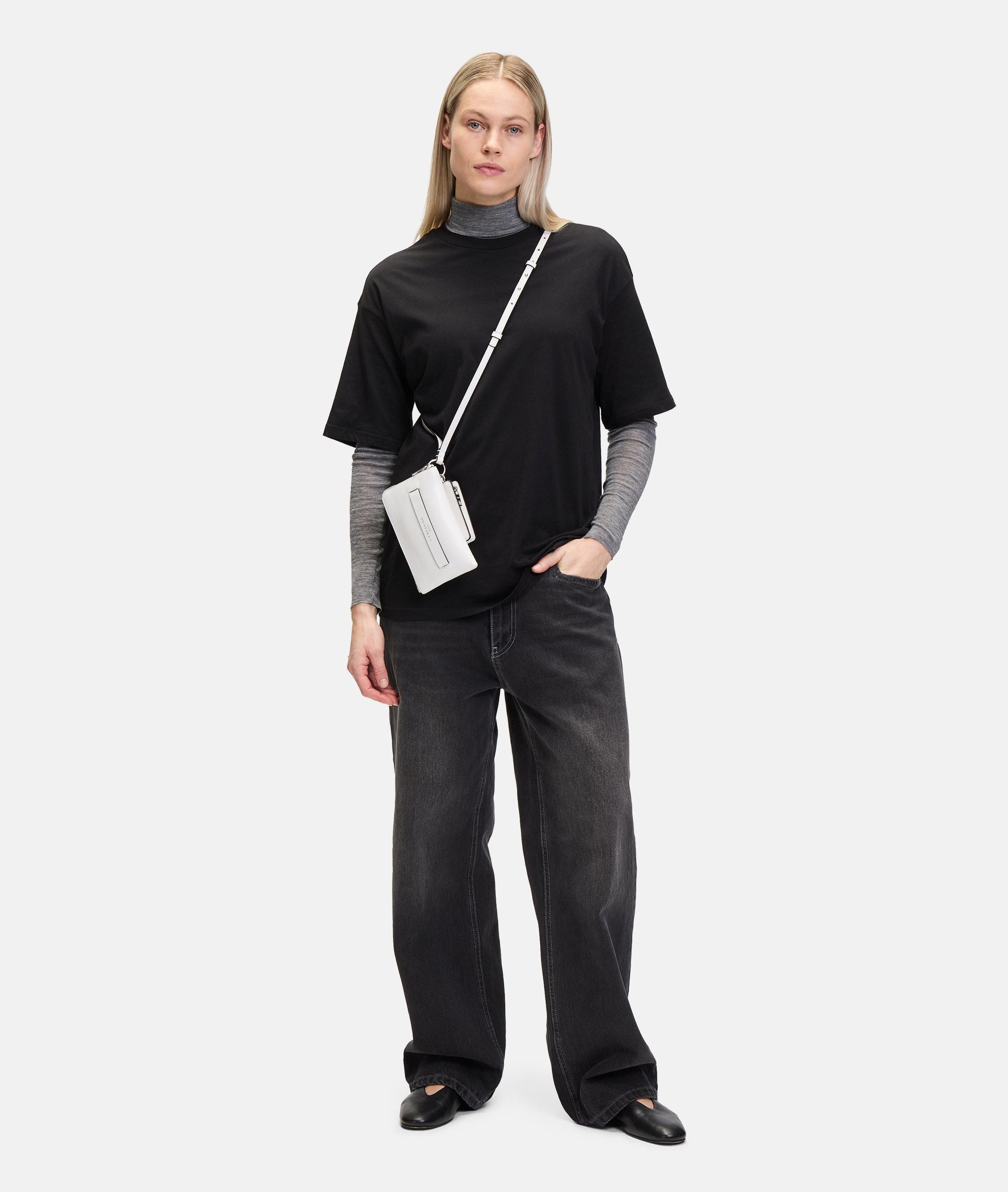 Liebeskind Berlin Umhängetasche Lora Pouch, Umhängetasche mit Schlüsselanhänger