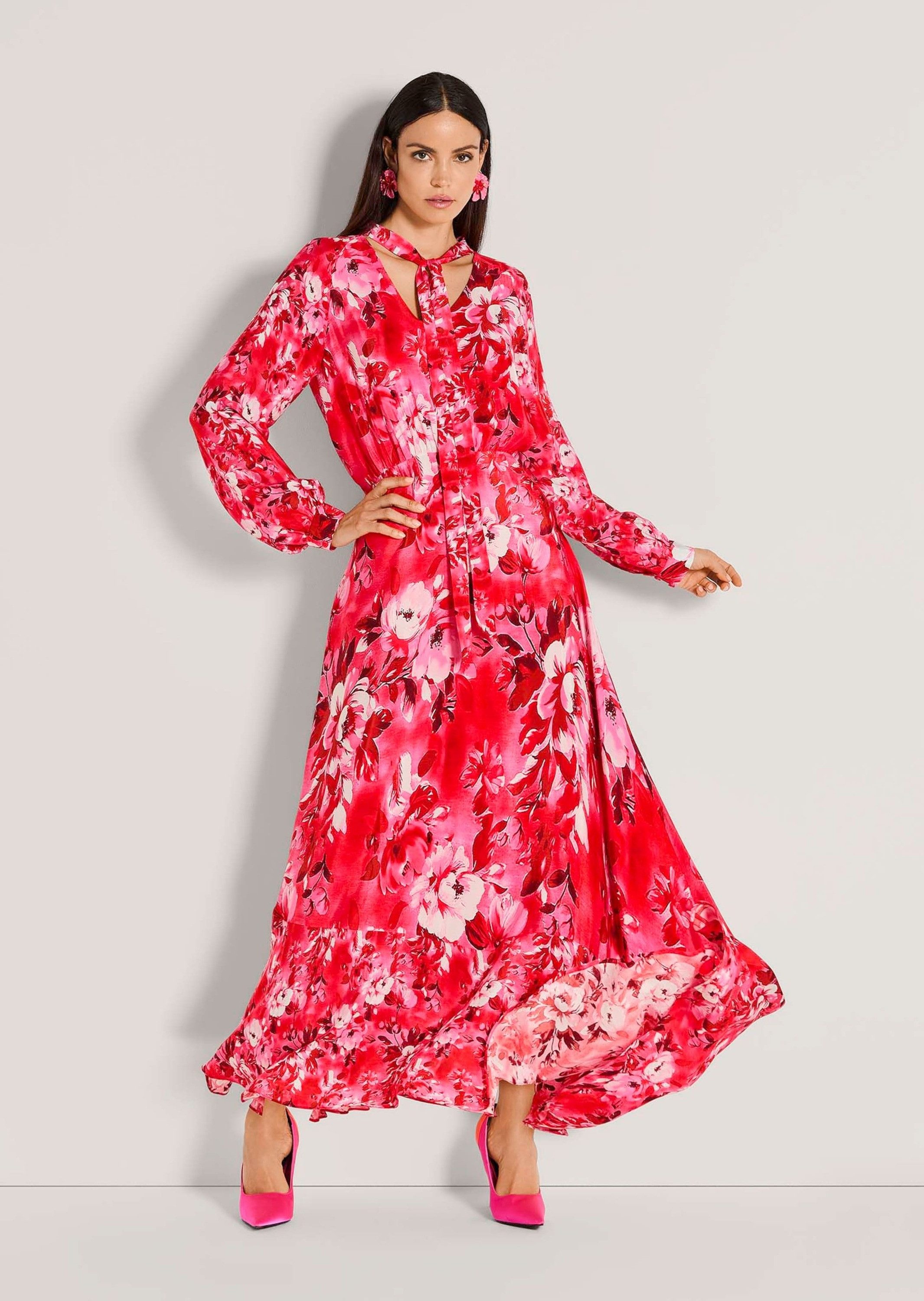 MADELEINE Maxikleid Stretchkleid mit Blumenmuster Maxikleid mit V-Ausschnitt, Bindeband und Langarm