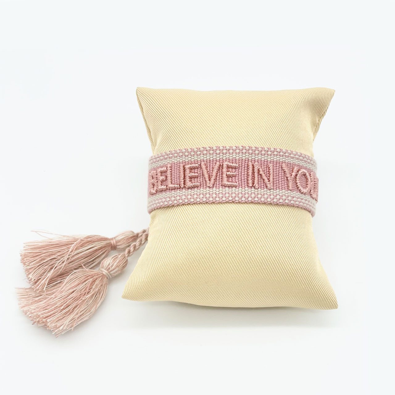 LS-LebenStil Armband Canvas Statement Armband Believe in Yourself Rosa Quasten bestickt (Baumwollarmband Webarmband Armbandliebe Freundschaftsarmband Freundschaftsband Partnerarmband, 1-tlg., textil geflochten gewebt - hochwertiger gestickter Spruch), perfekt als Serviettenring – personalisiert auch für Hochzeiten usw
