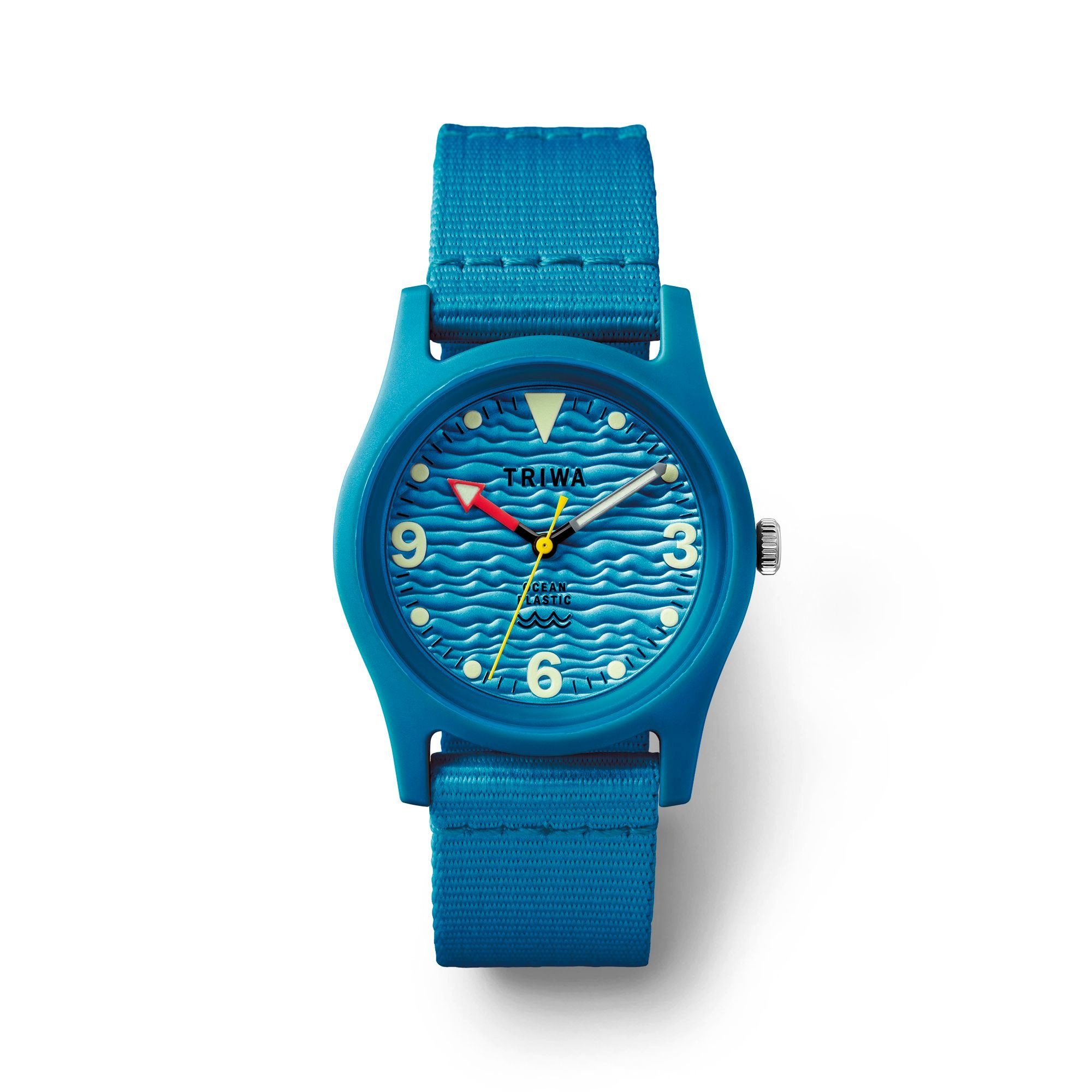 TRIWA Sportuhr Classic Ocean Plastic Armbanduhr aus Plastikmüll Ozean  Nachhaltig, minimalistisches Design