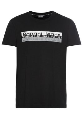 Bruno Banani T-Shirt mit modischem Frontprint