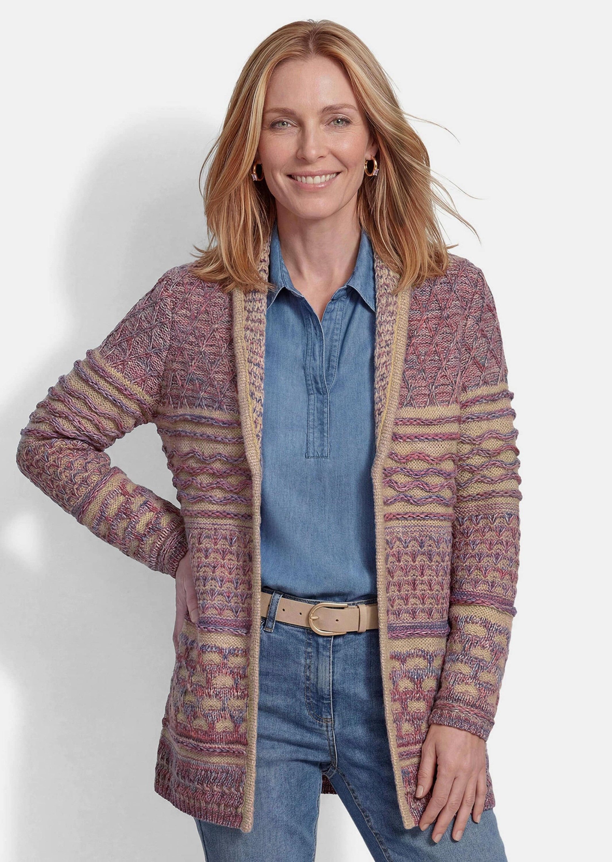 GOLDNER Strickjacke Jacquardstrickjacke mit Schalkragen Figurumspielende, längere Form mit Strukturmuster und Raglanärmeln