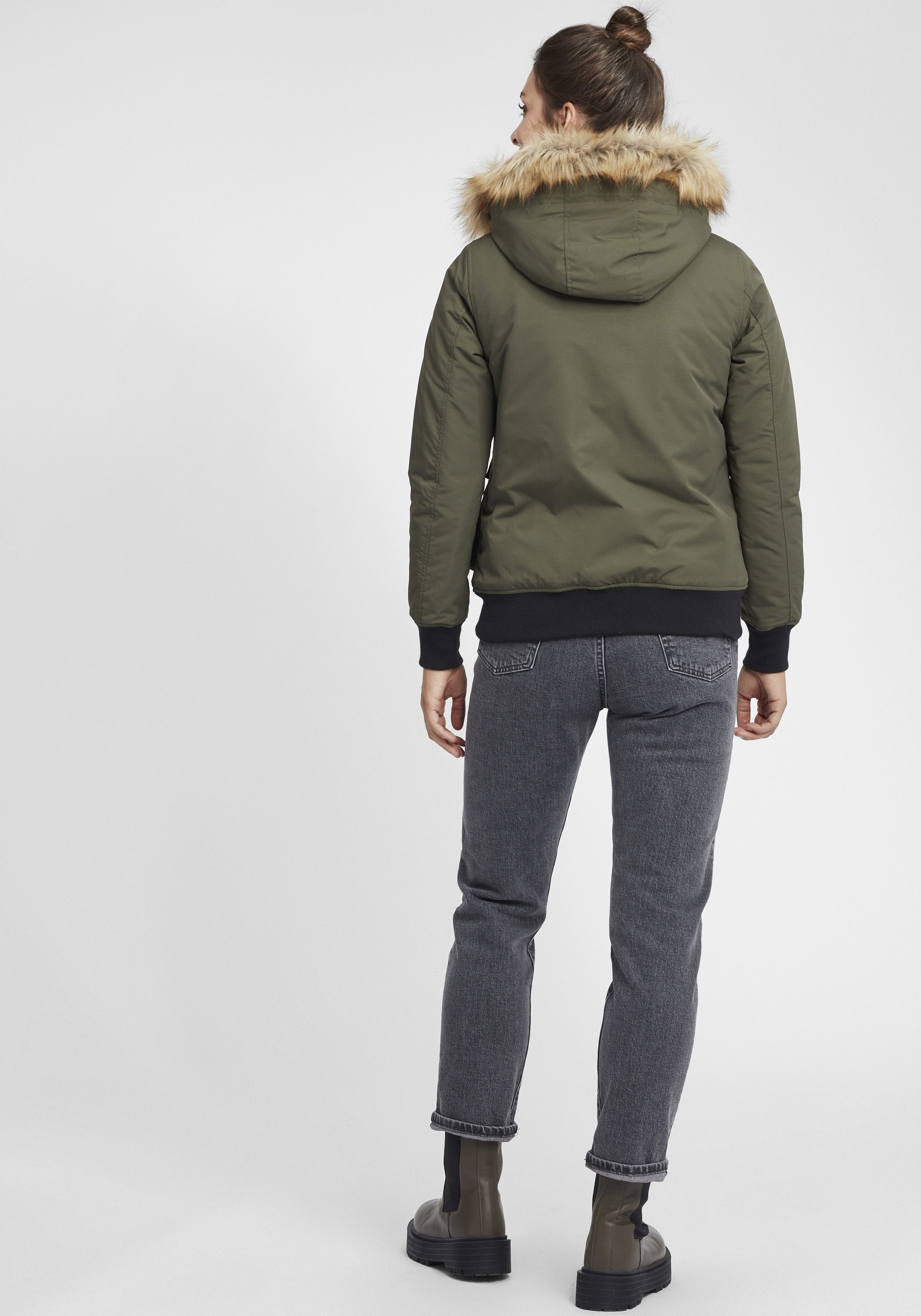 OXMO Winterjacke OXAcila Wattierte Winterjacke mit Kapuze und abnehmbarem Kunstfellkragen