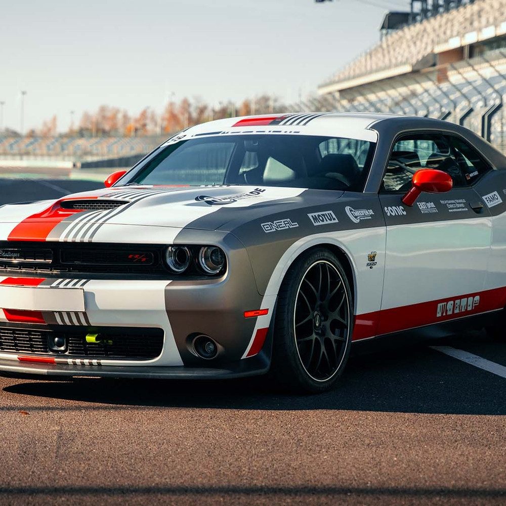 mydays Erlebnisgutschein Dodge Challenger Renntaxi Templin, Adrenalin pur im HEMI-Renntaxi