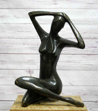 Bronzeskulpturen Skulptur Bronzefigur sitzenden Frau modern