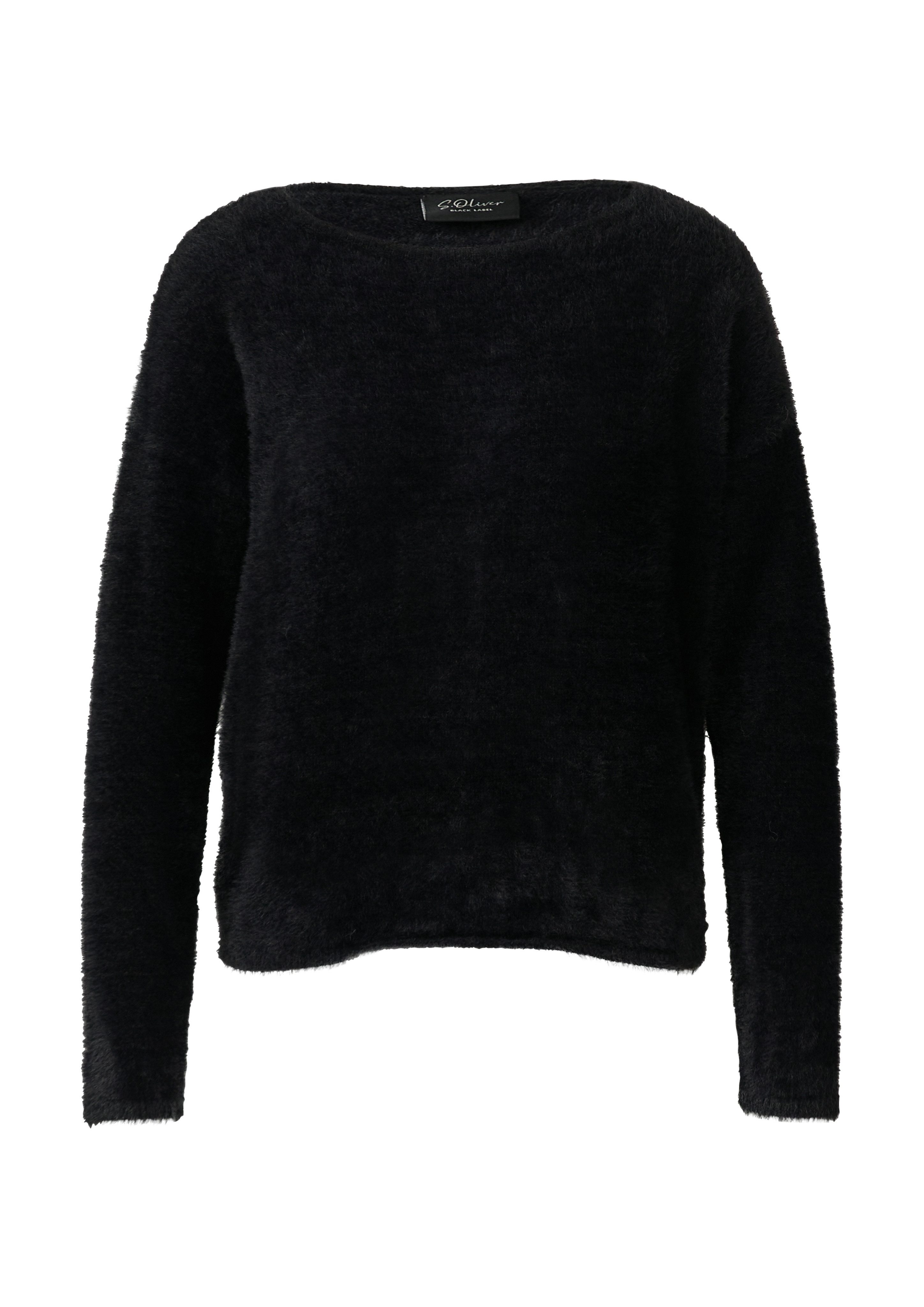 s.Oliver BLACK LABEL Strickpullover flauschig, mit U-Boot-Ausschnitt