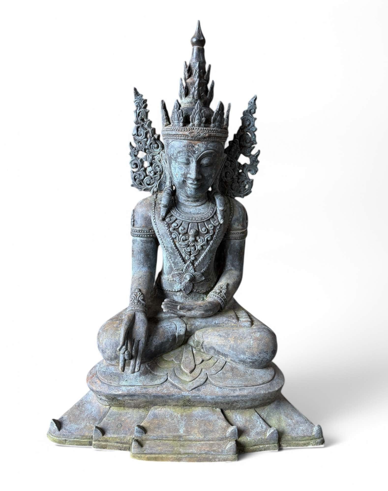 Buddhafigur Gekrönter Bronze Buddha alte Burma Statue 95 cm groß