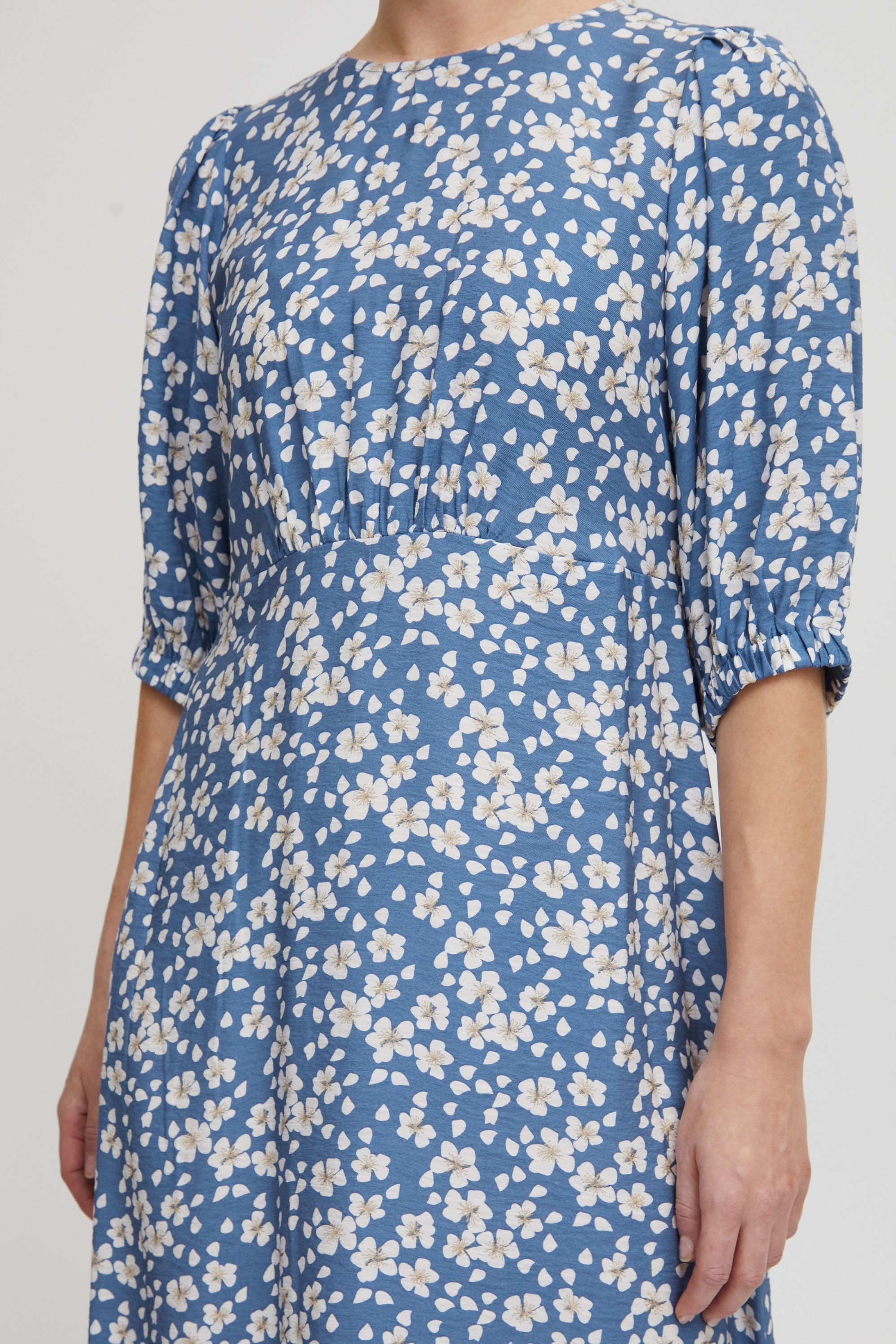 b.young Blusenkleid Kleid BYIBANO