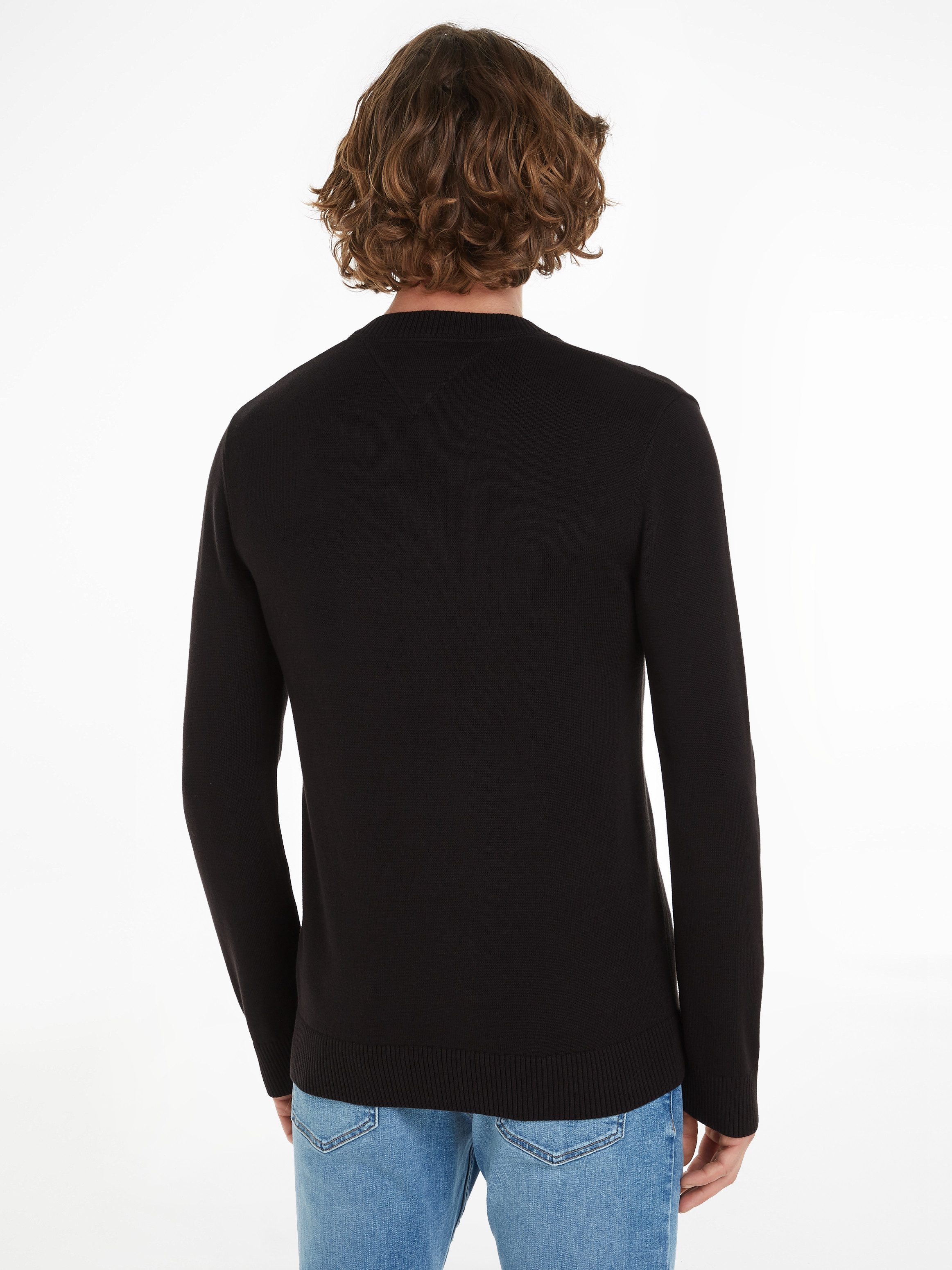 Tommy Jeans Sweatshirt TJM SLIM V NECK ESSNTL SWEATER mit Logostickerei günstig online kaufen
