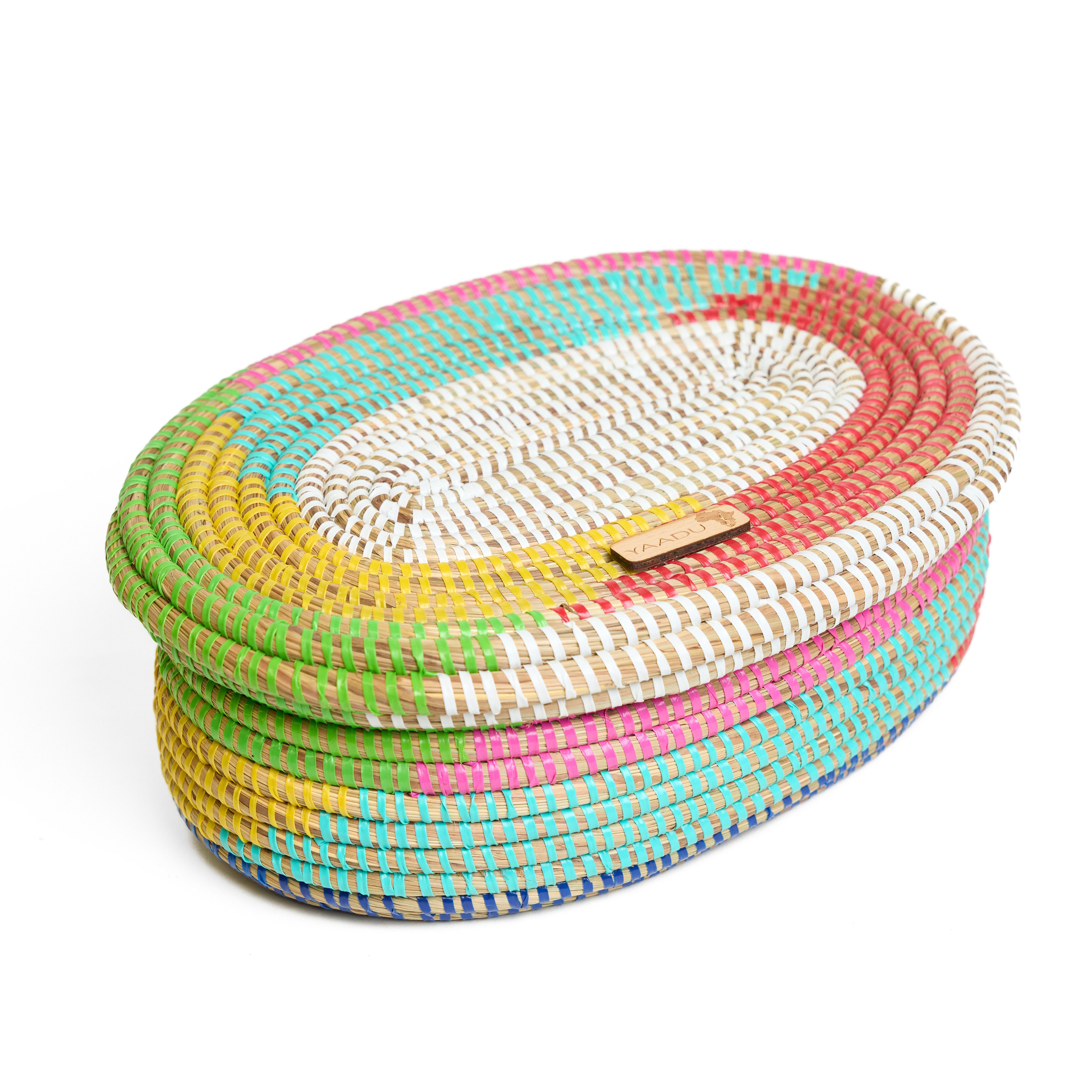 YAADU Brotkorb geflochtener Aufbewahrungskorb mit Deckel, Savannengras, 32x24cm - Handgefertigt in Afrika aus traditioneller Flechtkunst