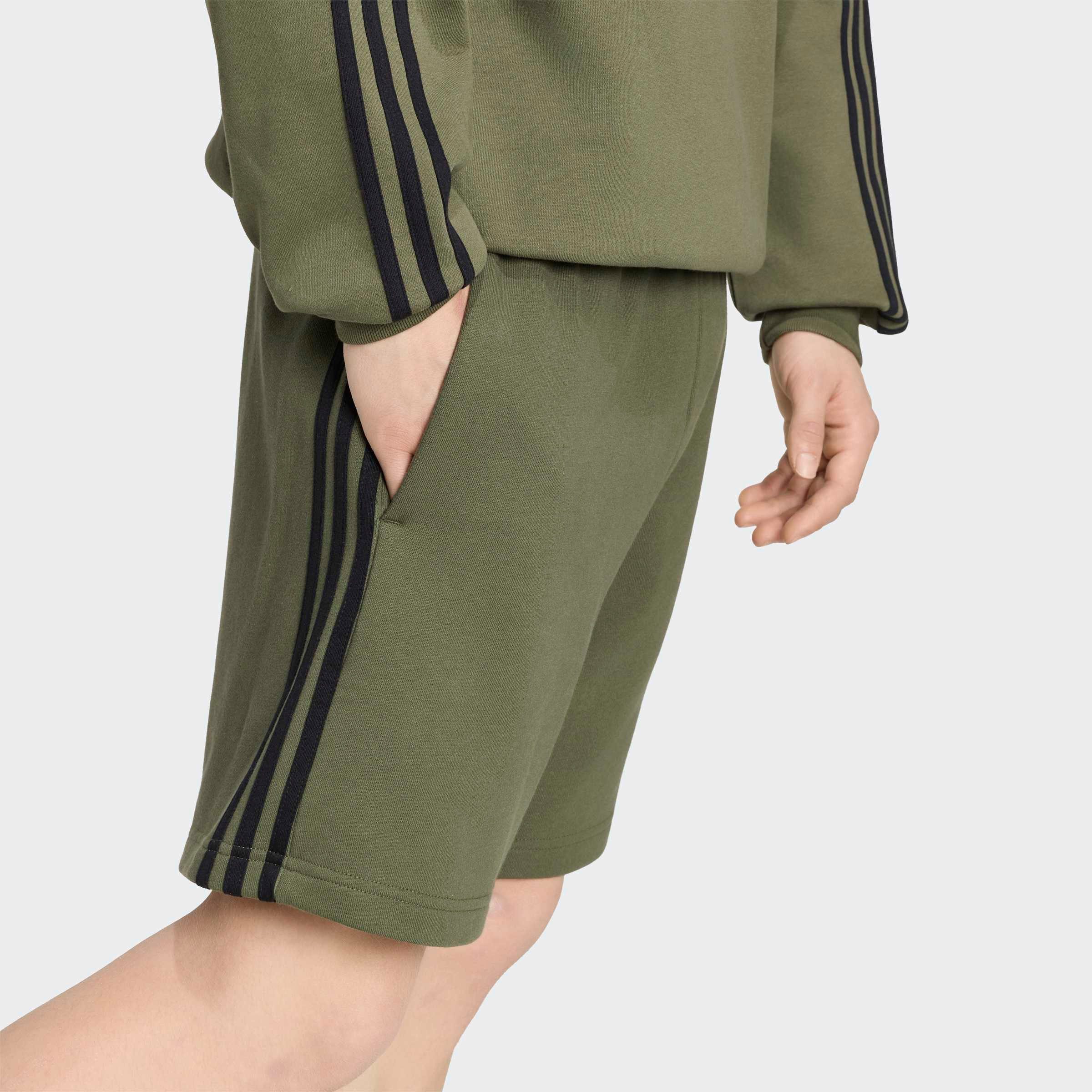adidas Sportswear Shorts ESSENTIALS 3-STREIFEN, FRENCH TERRY – Bild 4 von 5