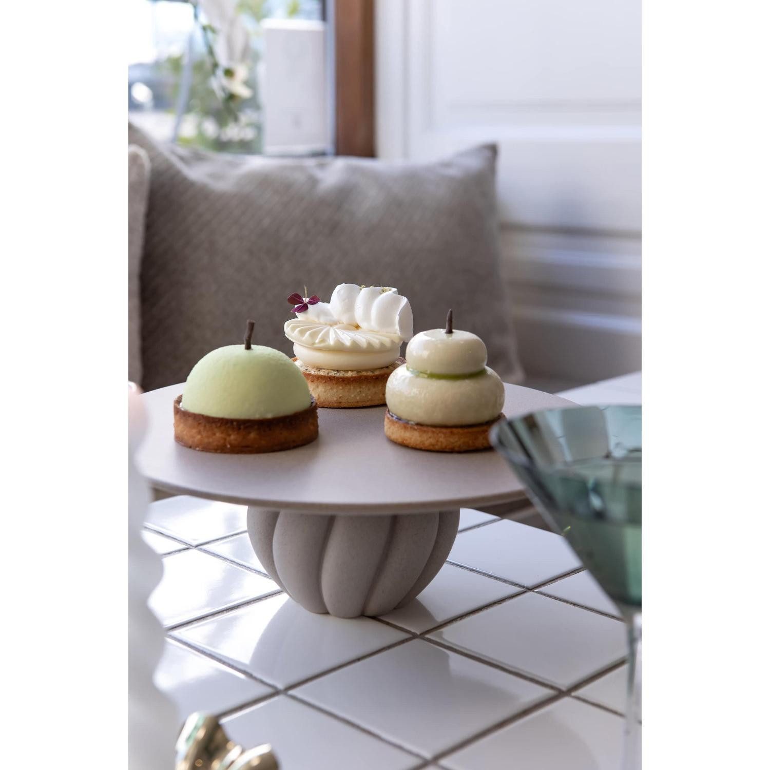 Specktrum Tortenplatte Kuchenplatte auf Fuß Nellie Sand