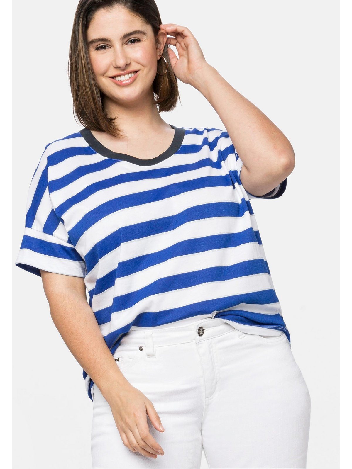 Sheego T-Shirt Große Größen mit Glitzergarn, in Oversize-Form royalblau-weiß