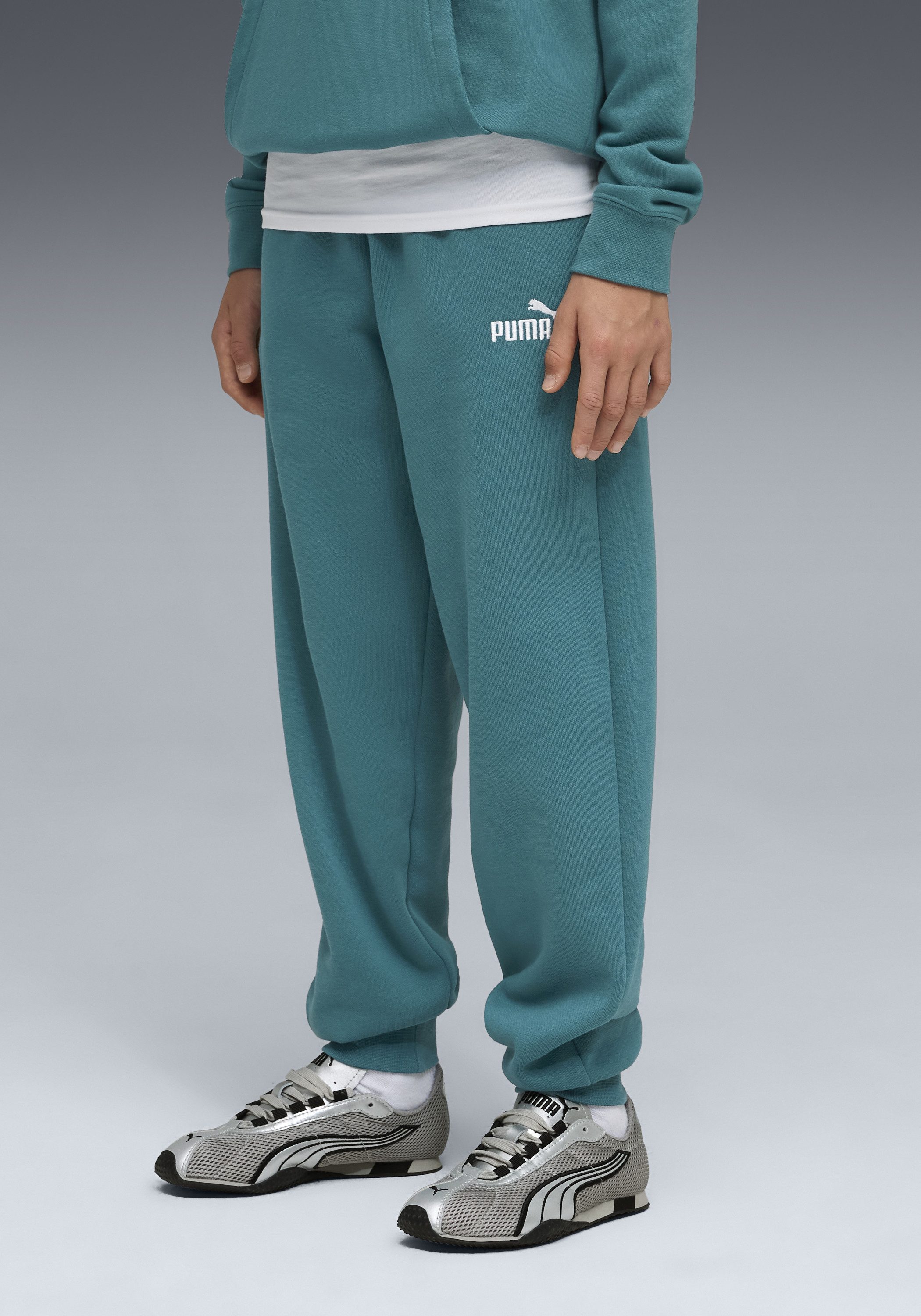 PUMA Trainingshose ESS NO. 1 LOGO SWEATPANTS FL B Regular Fit, mit Eingrifftaschen, mit elastischem Bund