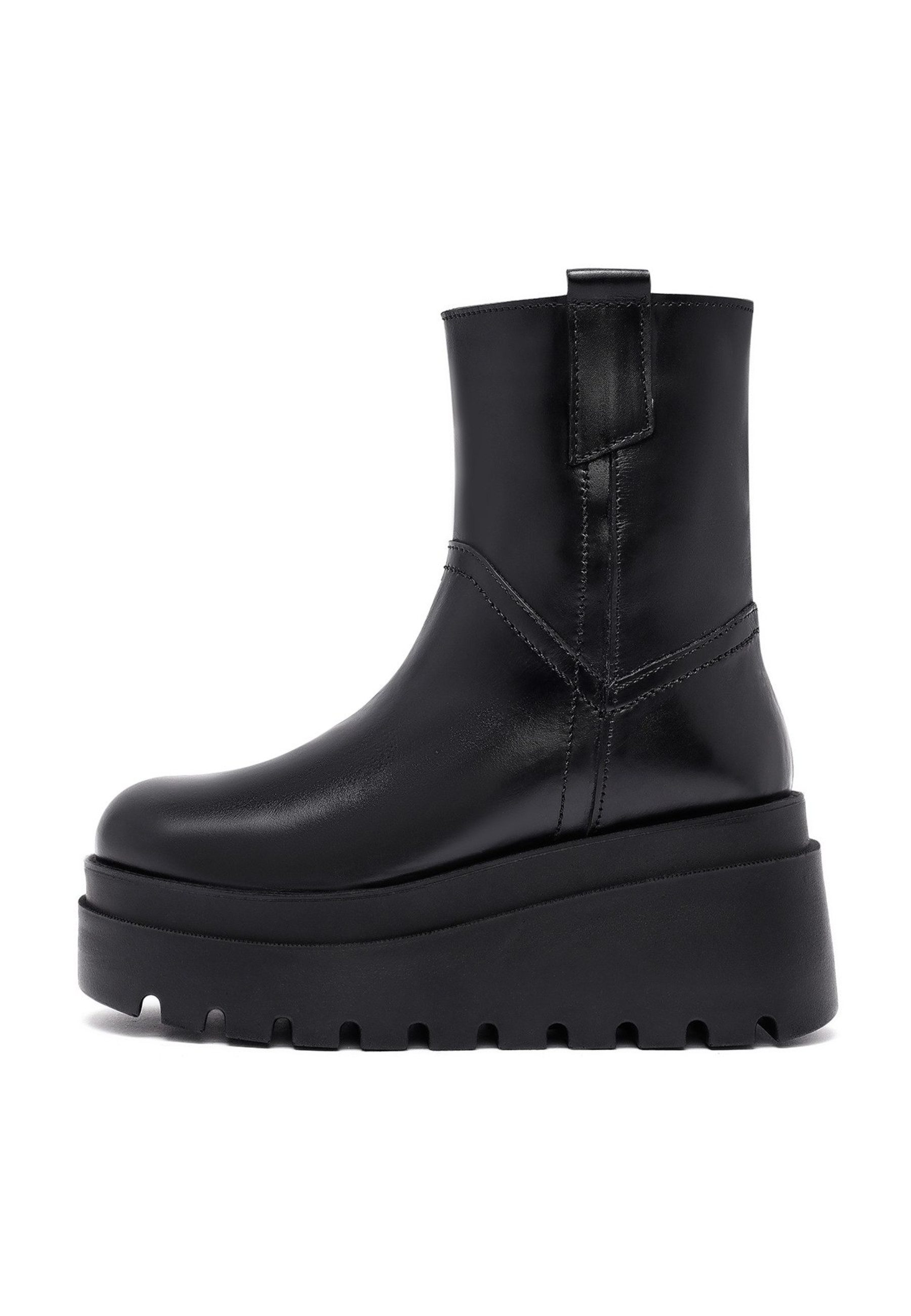 Derimod Plateau-Stiefeletten aus Leder Ankleboots