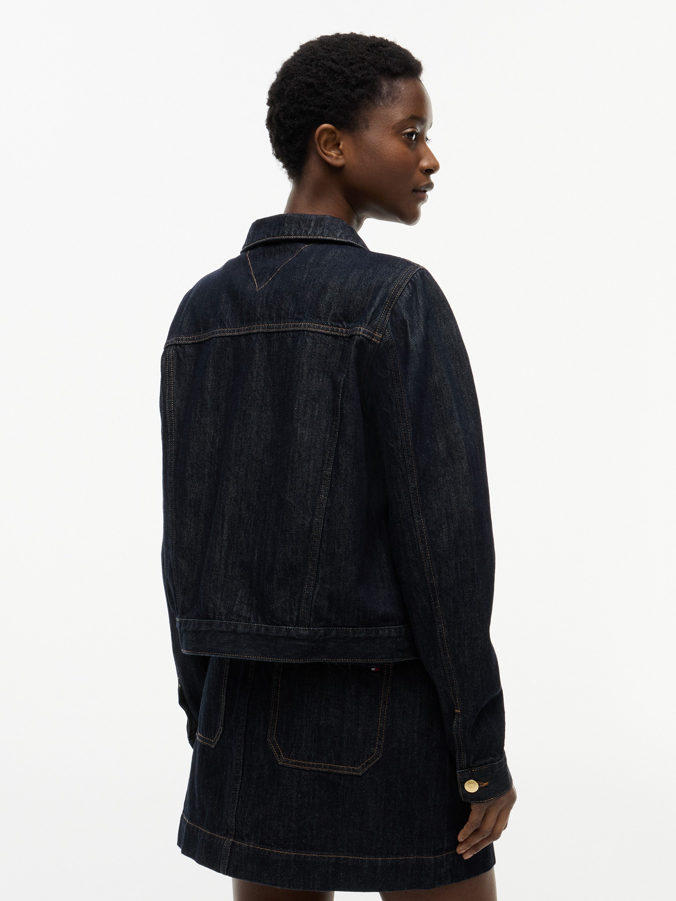 Tommy Hilfiger Jeansjacke LADY JACKET RINSE mit praktischen Taschen, aus Baumwolle